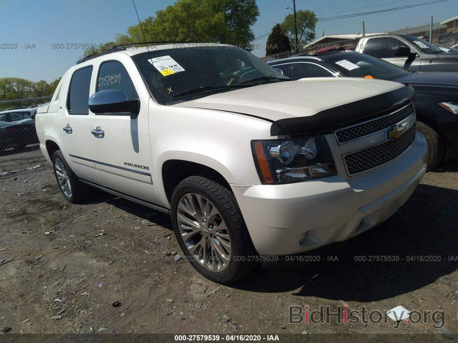 Photo 3GNTKGE74CG241167 - CHEVROLET AVALANCHE 2012