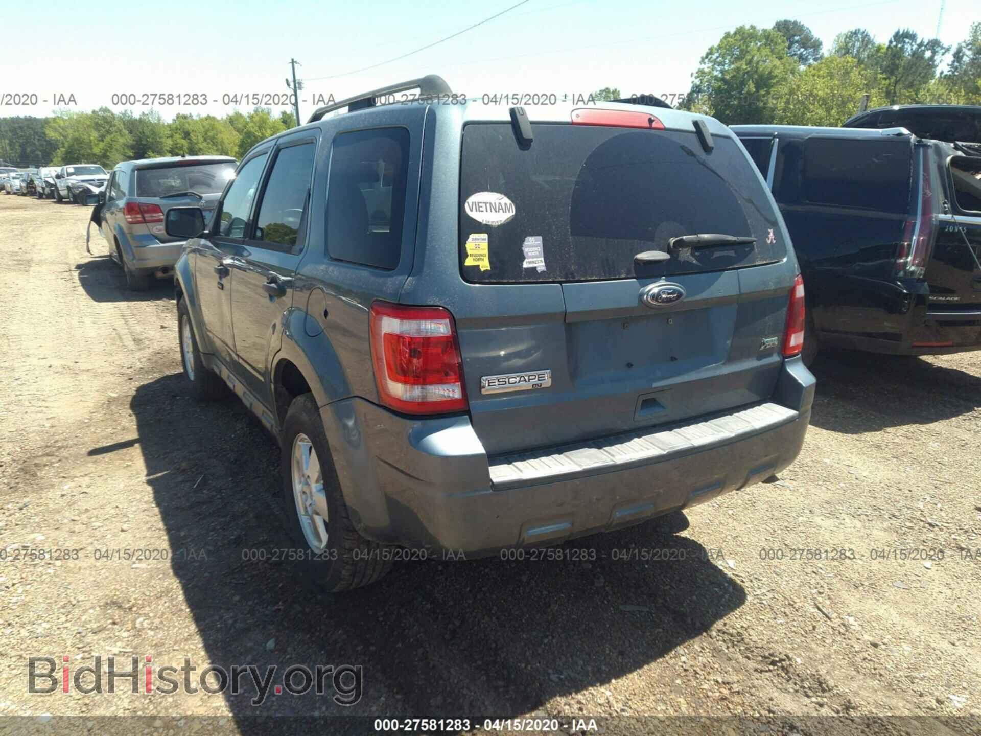 2011 FORD ESCAPE - VIN: 1FMCU0DG0BKB46930 - Фото 3
