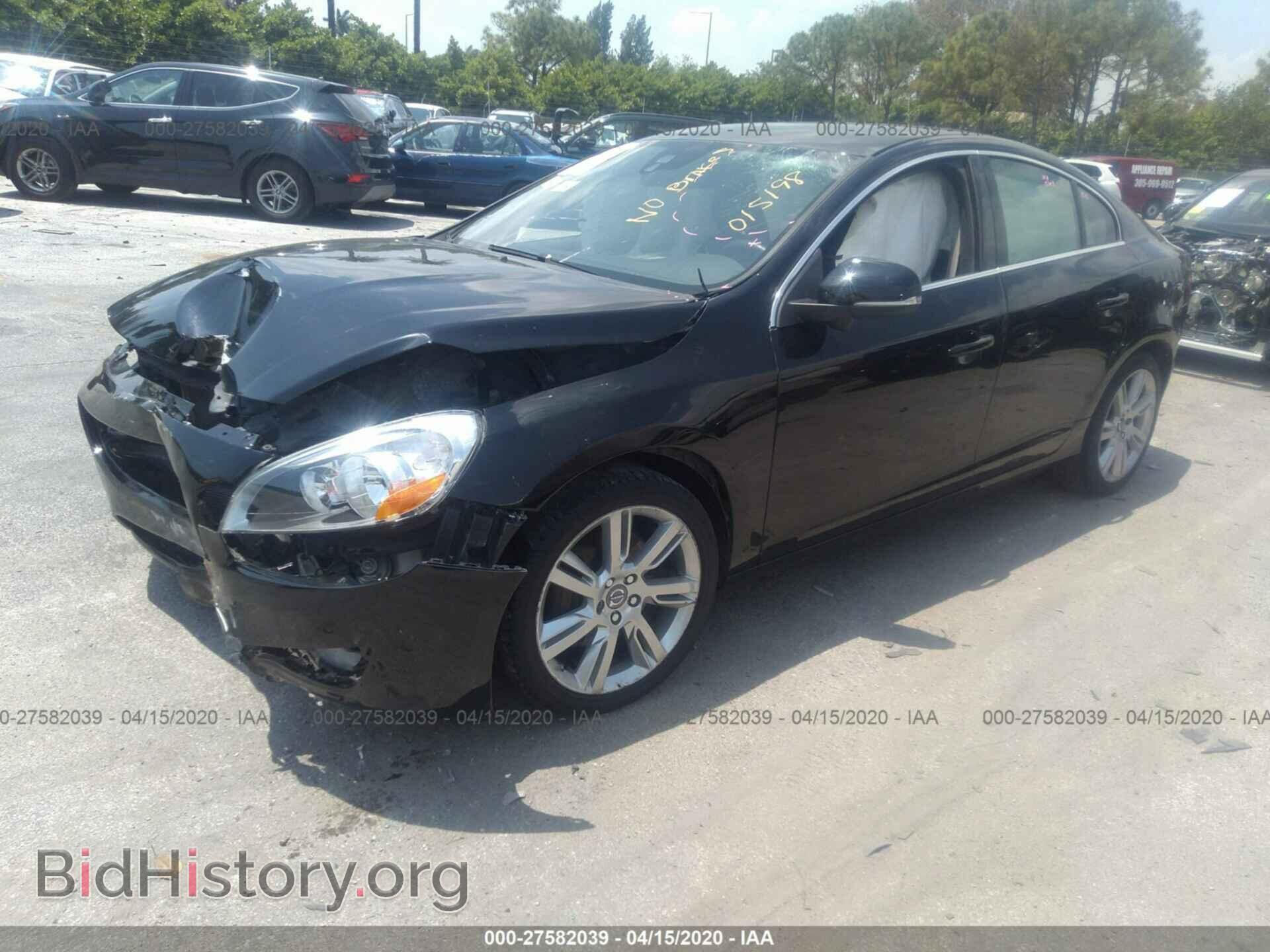 2011 VOLVO S60 - VIN: YV1902FH8B2015198 - Фото 2