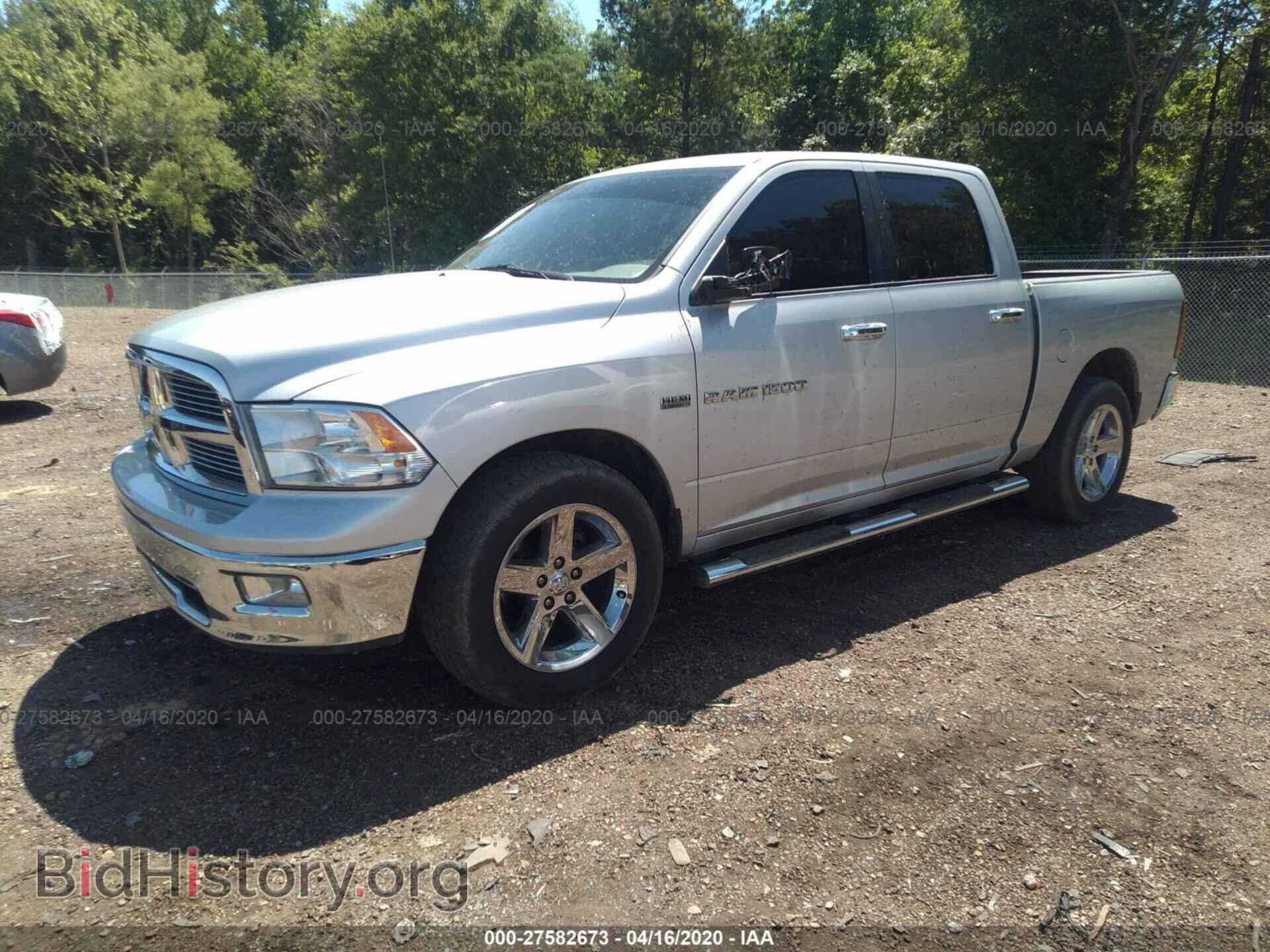2011 DODGE RAM 1500 - VIN: 1D7RB1CT2BS606877 - Фото 2