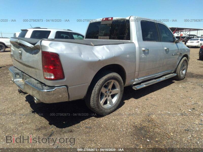 2011 Dodge RAM 1500 (VIN 1D7RB1CT2BS606877) — фото 4 из 11