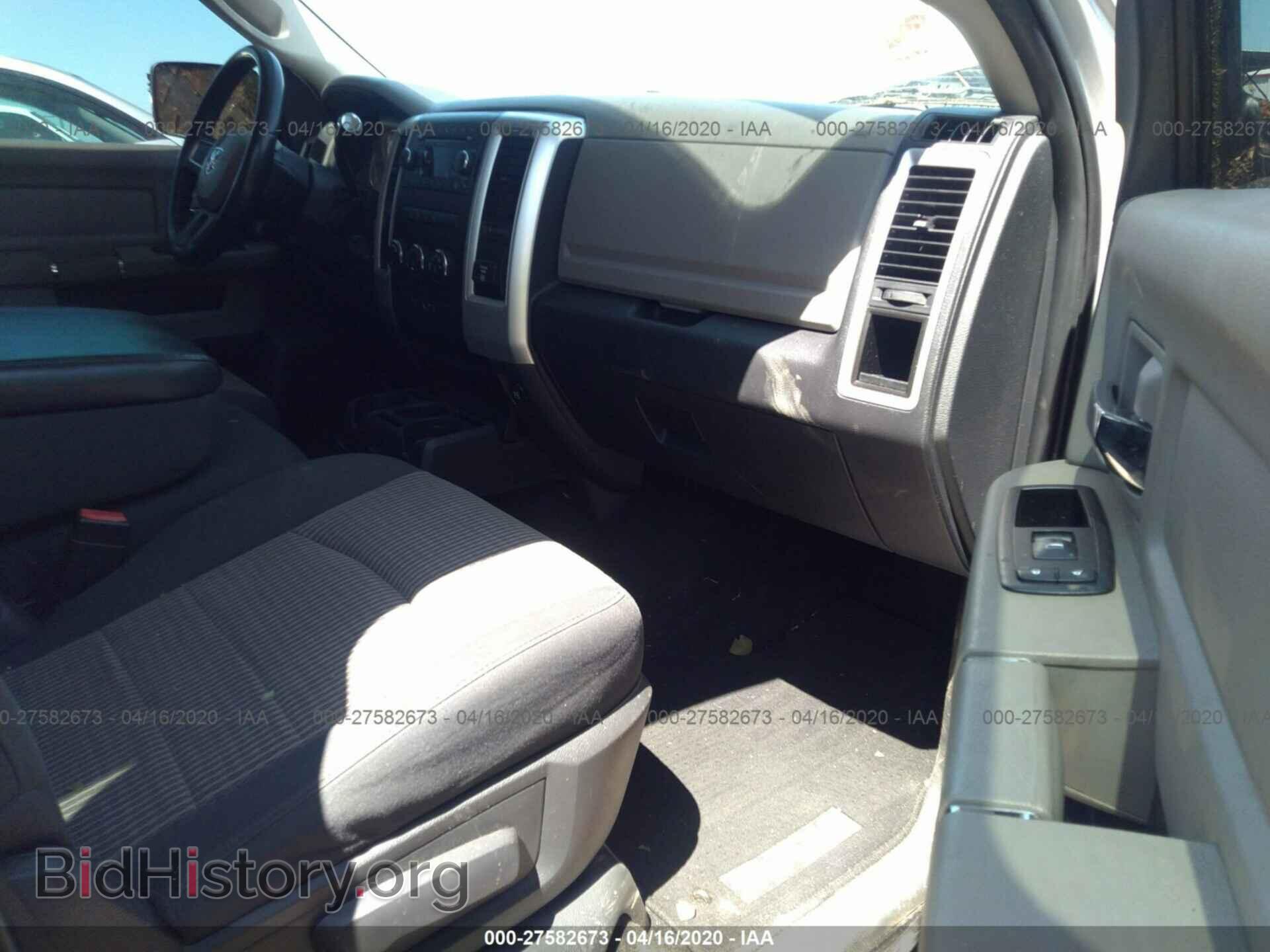 2011 DODGE RAM 1500 - VIN: 1D7RB1CT2BS606877 - Фото 5