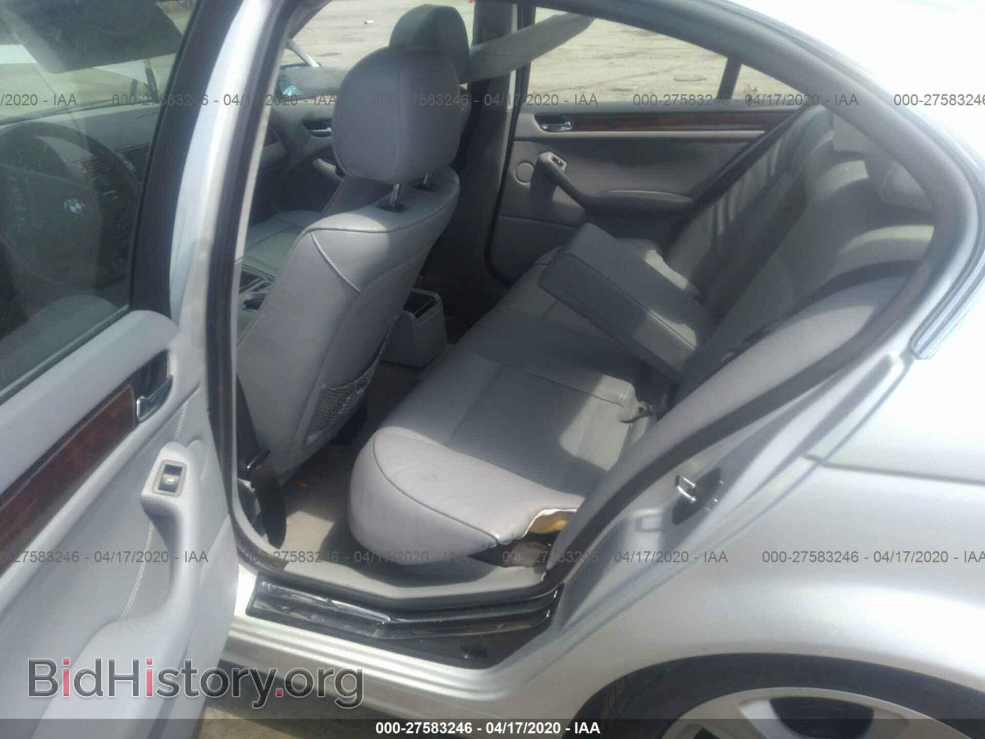 2004 BMW 330 - VIN: WBAEV53414KM36401 - Фото 8