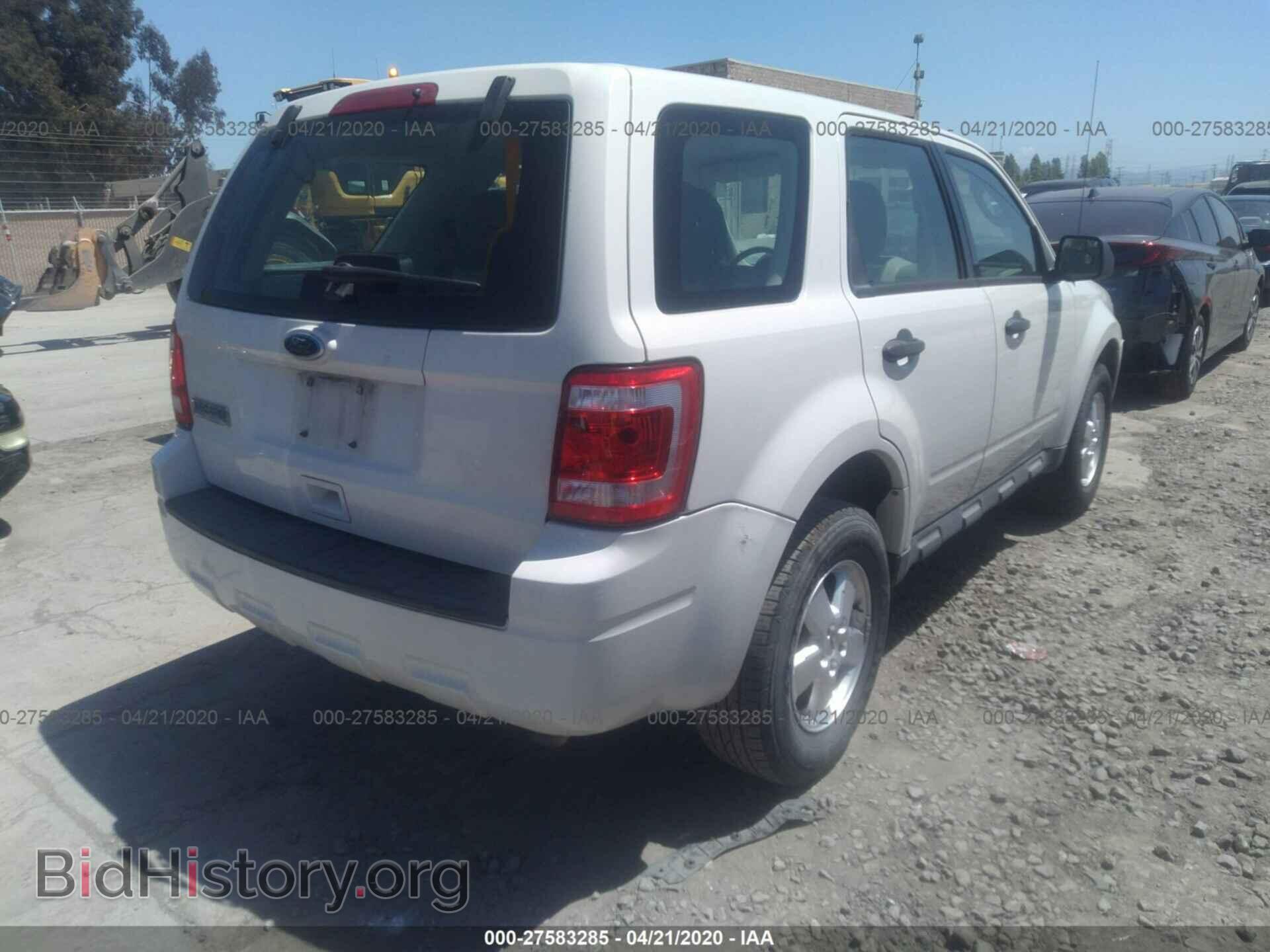 2011 FORD ESCAPE - VIN: 1FMCU0C74BKA50722 - Photo 4