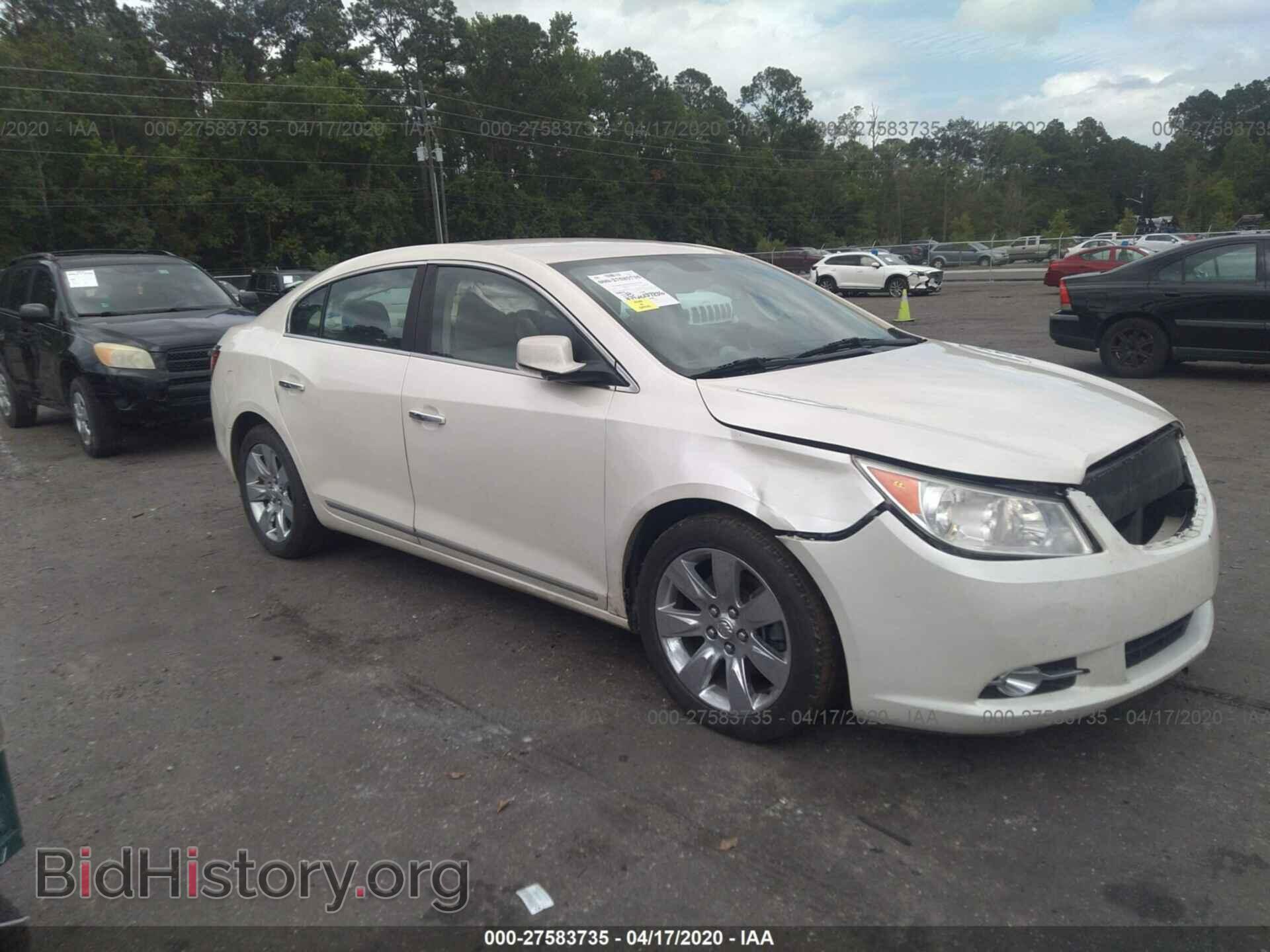 Photo 1G4GC5E32DF200401 - BUICK LACROSSE 2013