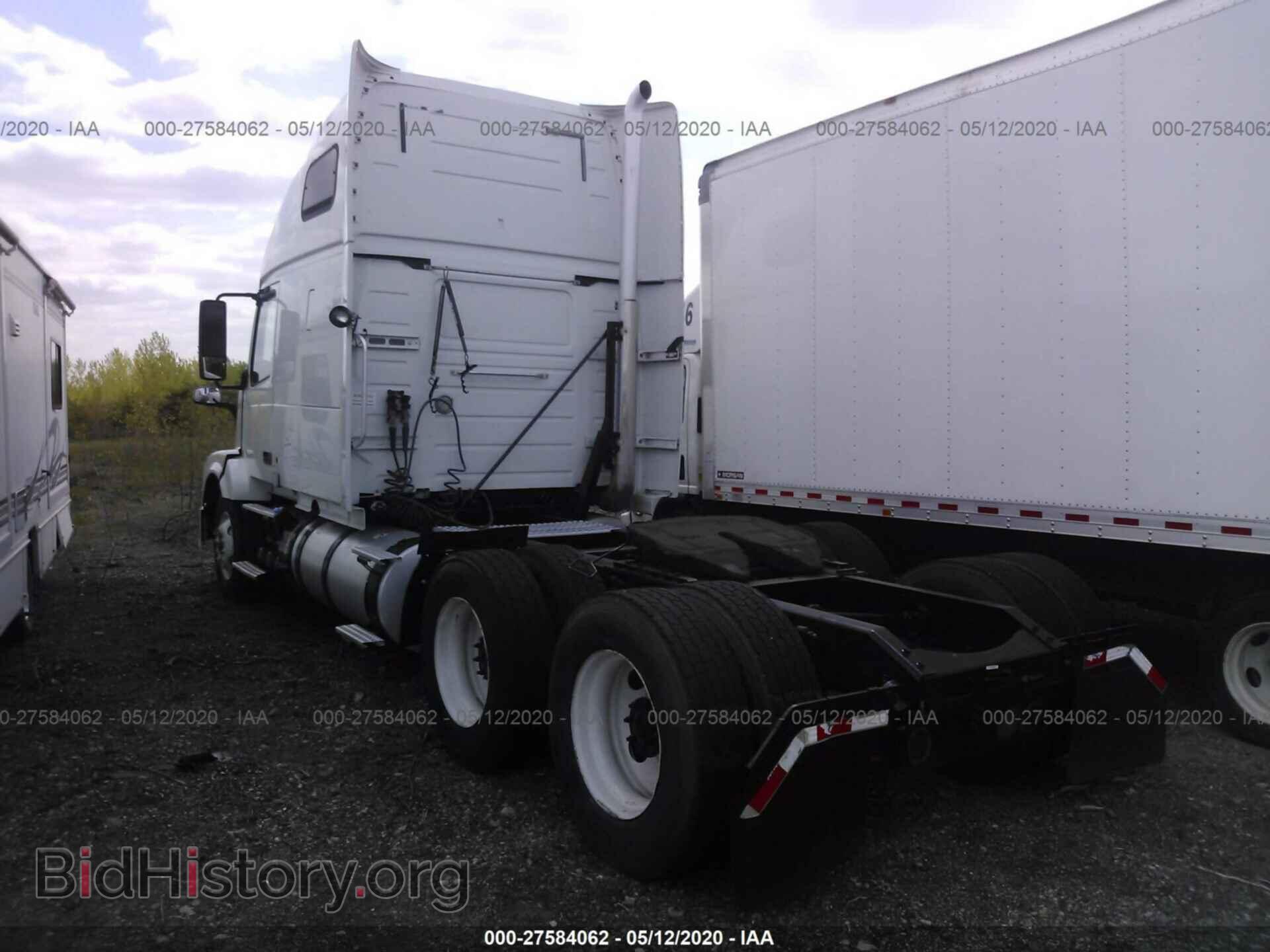 2013 VOLVO VN - VIN: 4V4NC9TH0DN568409 - Фото 3