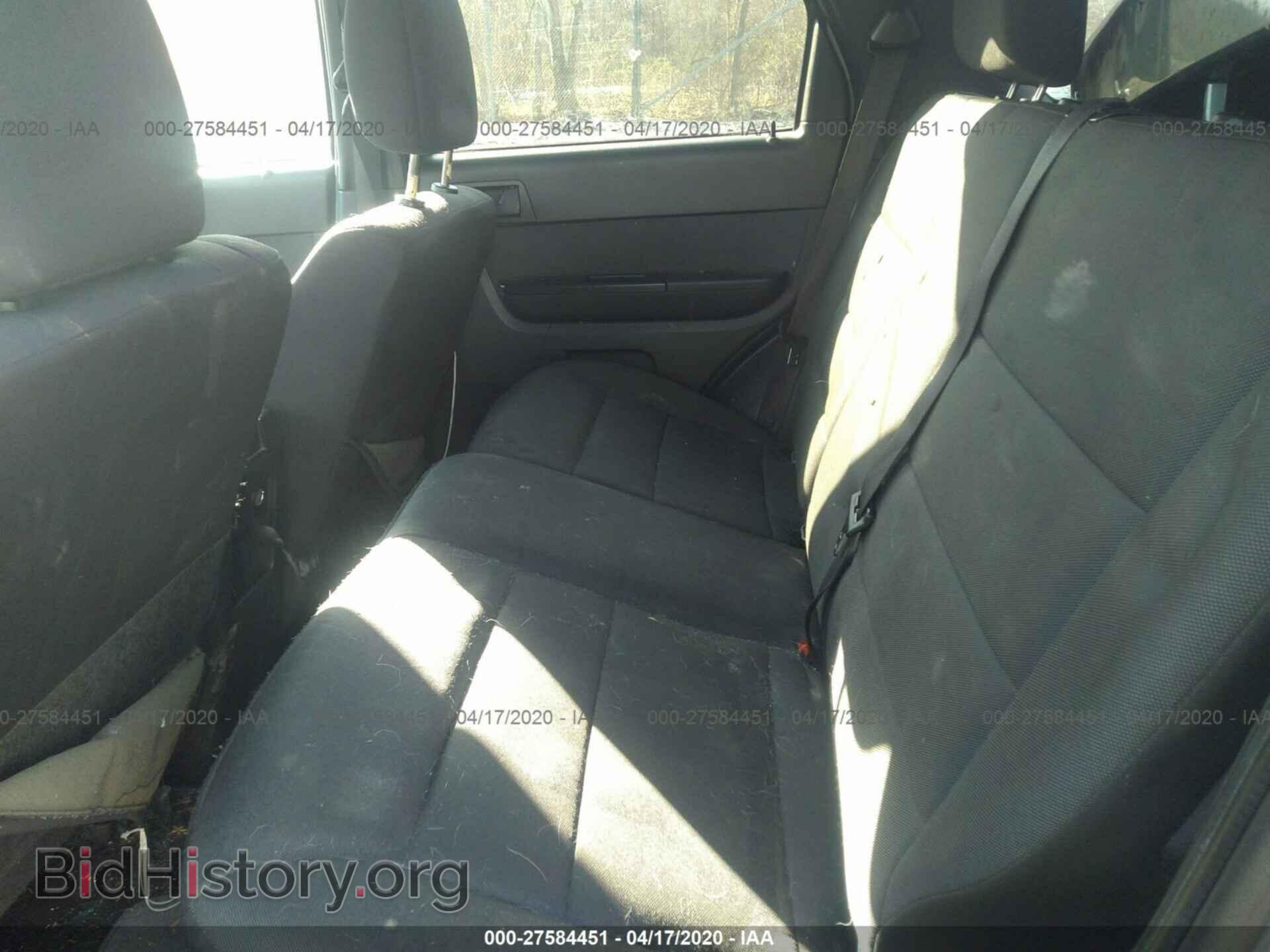2011 FORD ESCAPE - VIN: 1FMCU9D75BKB32168 - Photo 8
