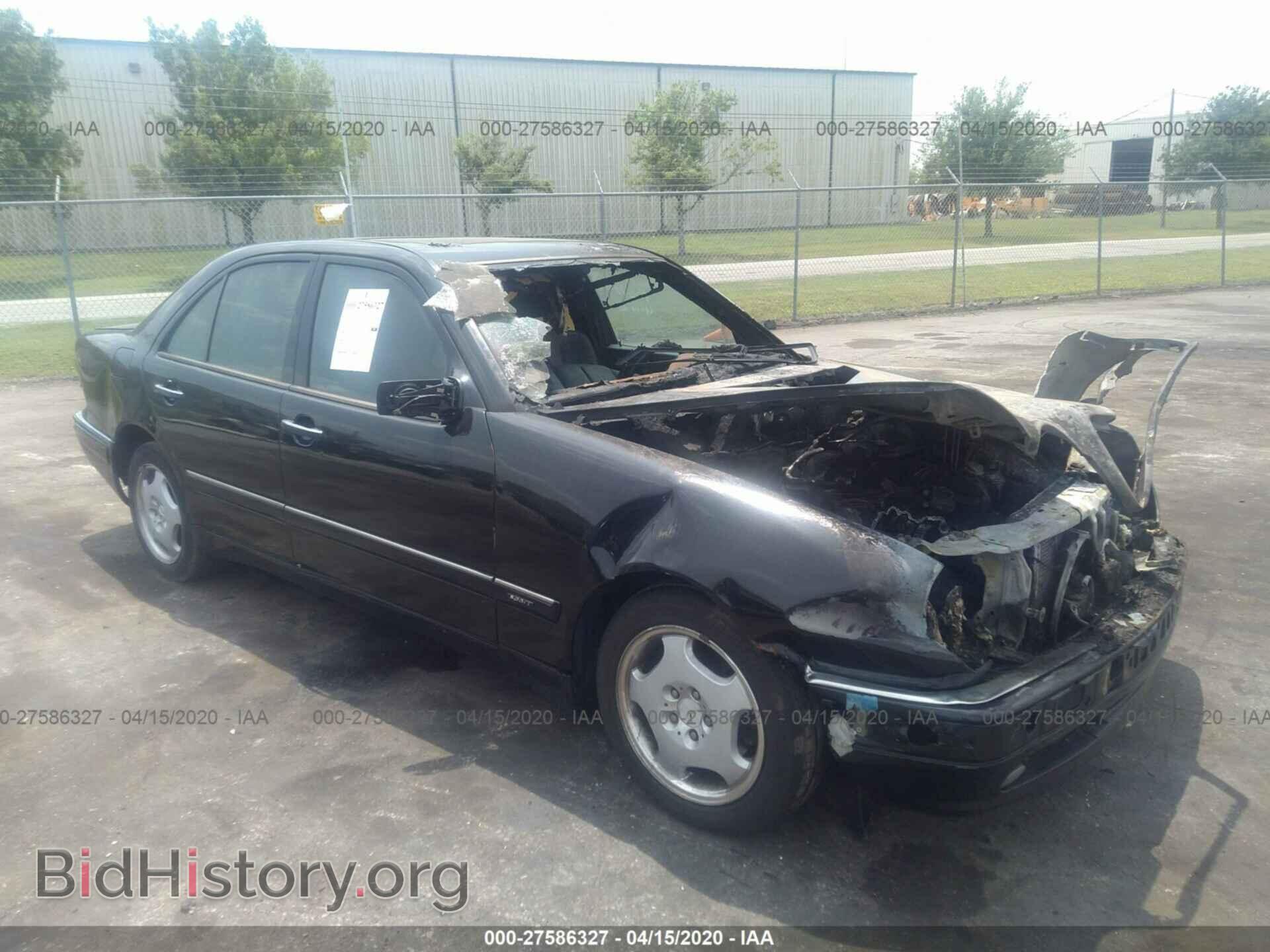 Photo WDBJF70F8WA630432 - MERCEDES-BENZ E 1998