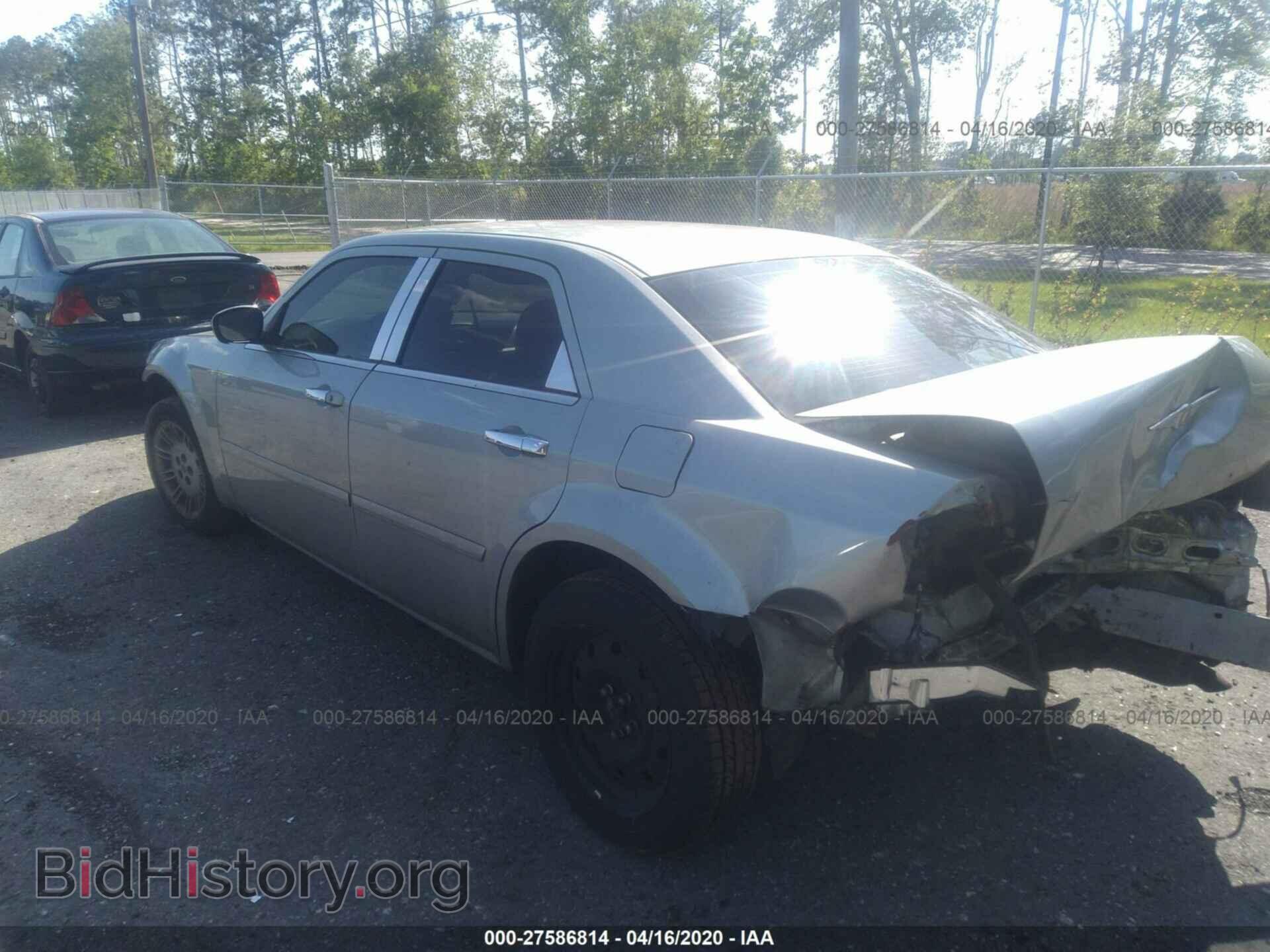 2006 CHRYSLER 300 - VIN: 2C3KA43R36H105857 - Фото 3