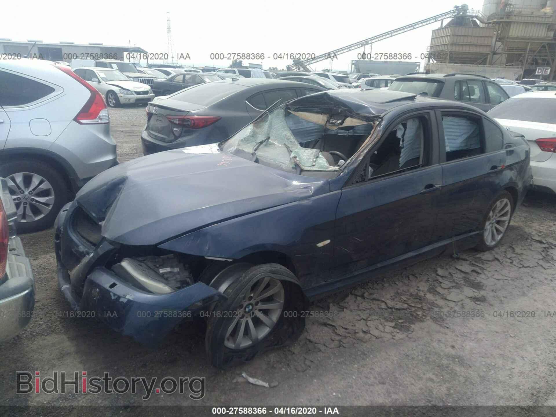 2011 BMW 328 - VIN: WBAPH7C59BE678188 - Фото 2