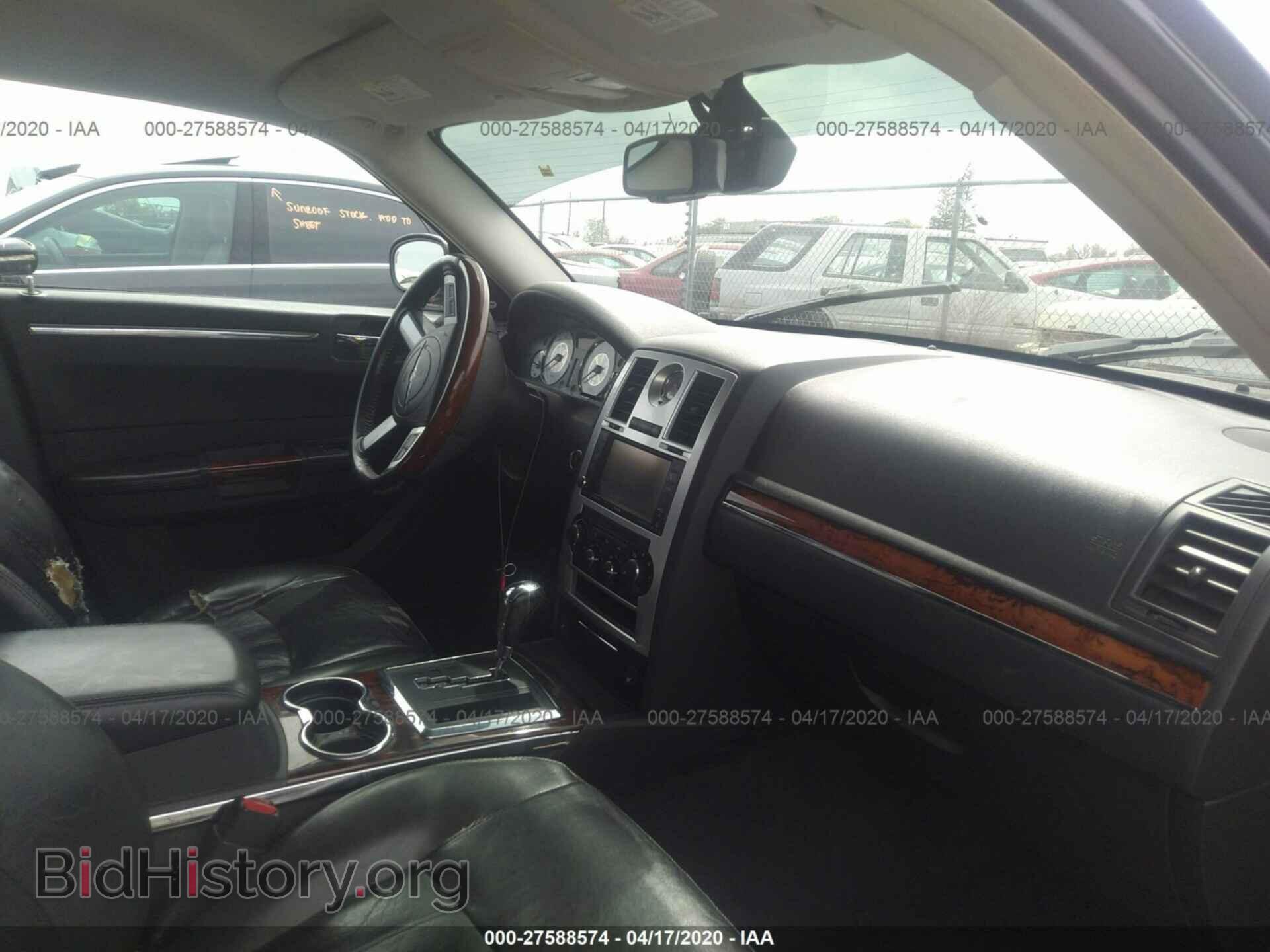 2010 CHRYSLER 300C - VIN: 2C3CA6CT8AH152175 - Фото 5