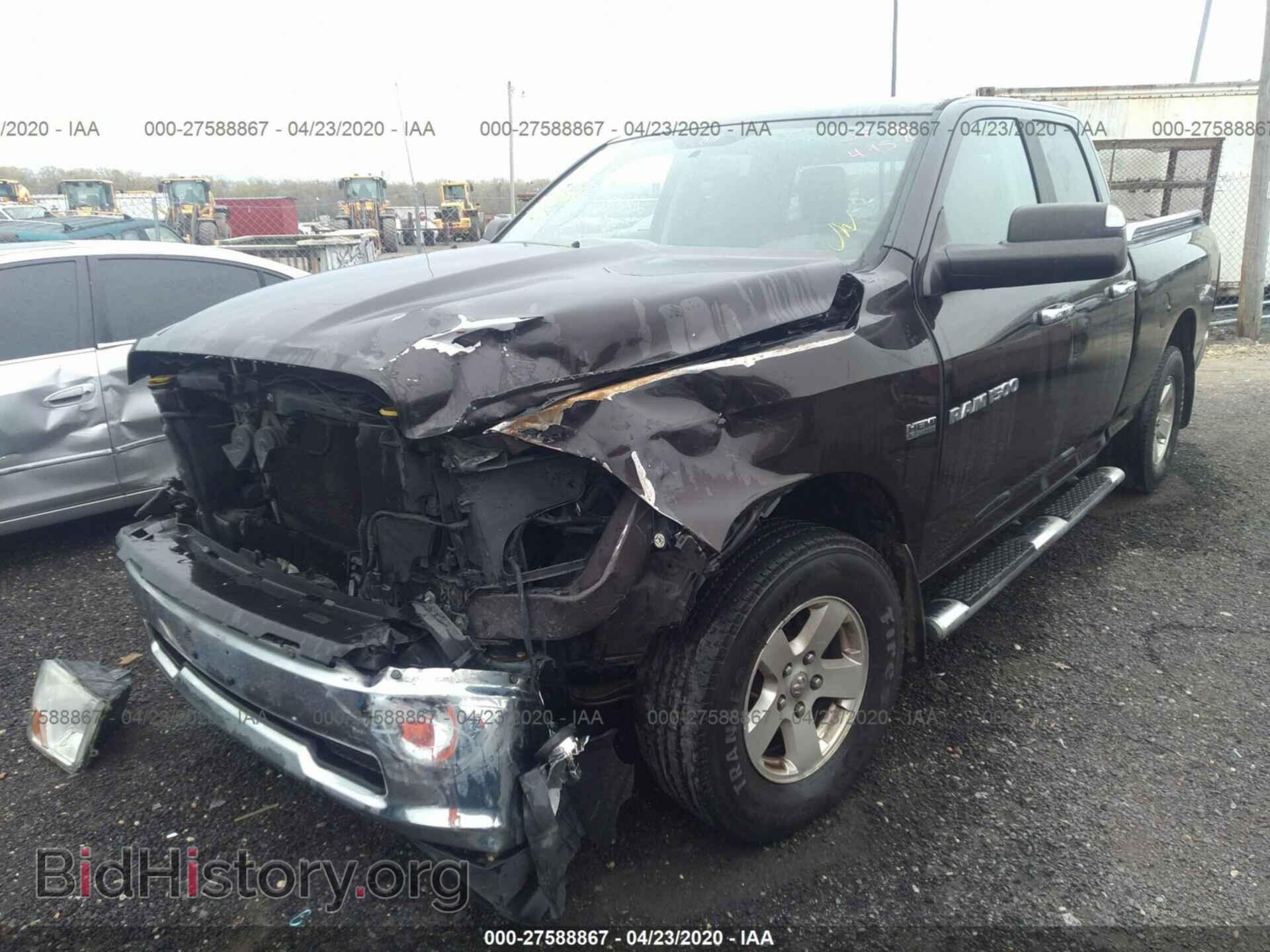 2011 DODGE RAM 1500 - VIN: 1D7RV1GT9BS516921 - Фото 2