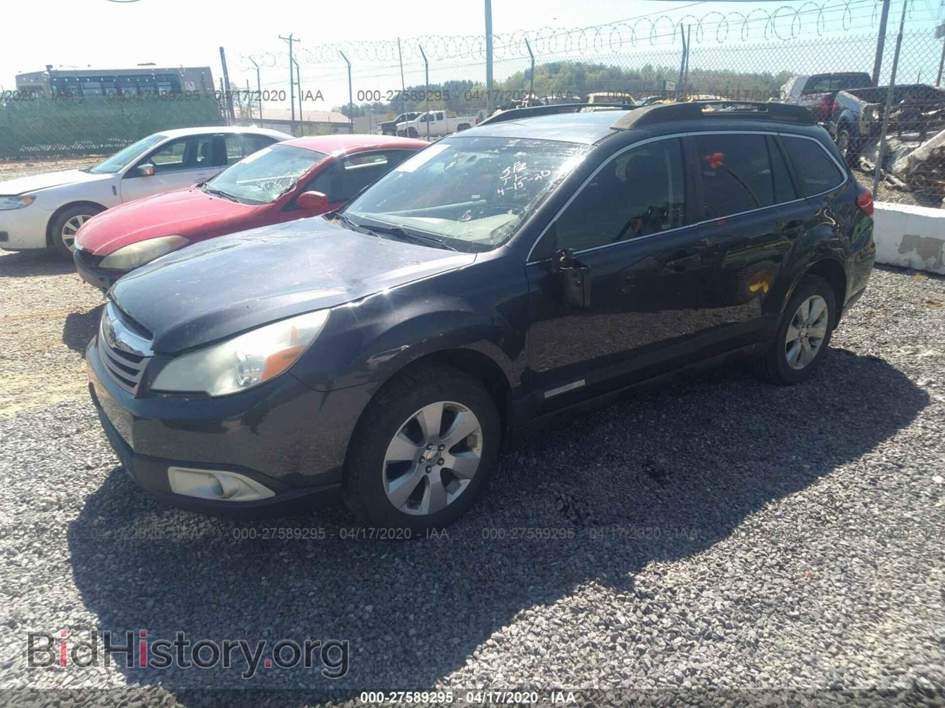 2011 SUBARU OUTBACK - VIN: 4S4BRCCC8B3366744 - Photo 2