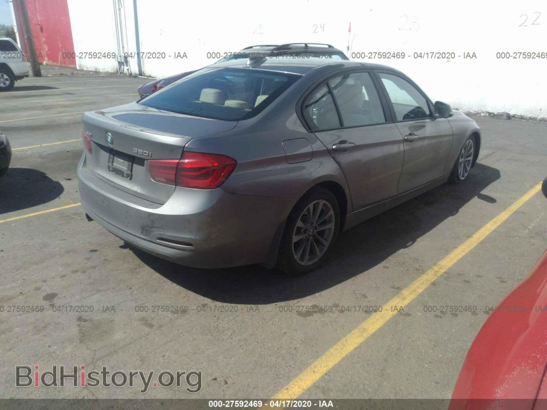 2017 BMW 320 - VIN: WBA8A3C55HK691418 - Photo 4