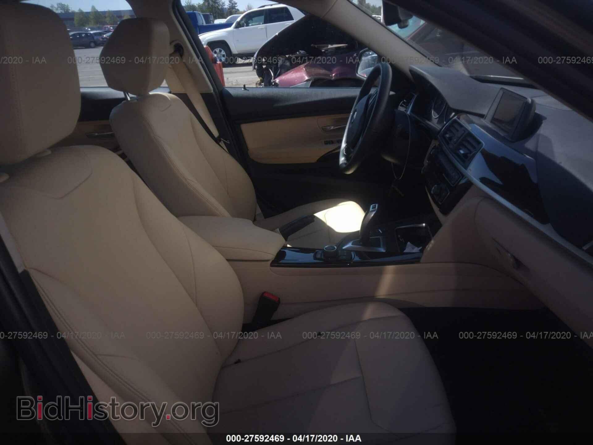 2017 BMW 320 - VIN: WBA8A3C55HK691418 - Photo 5