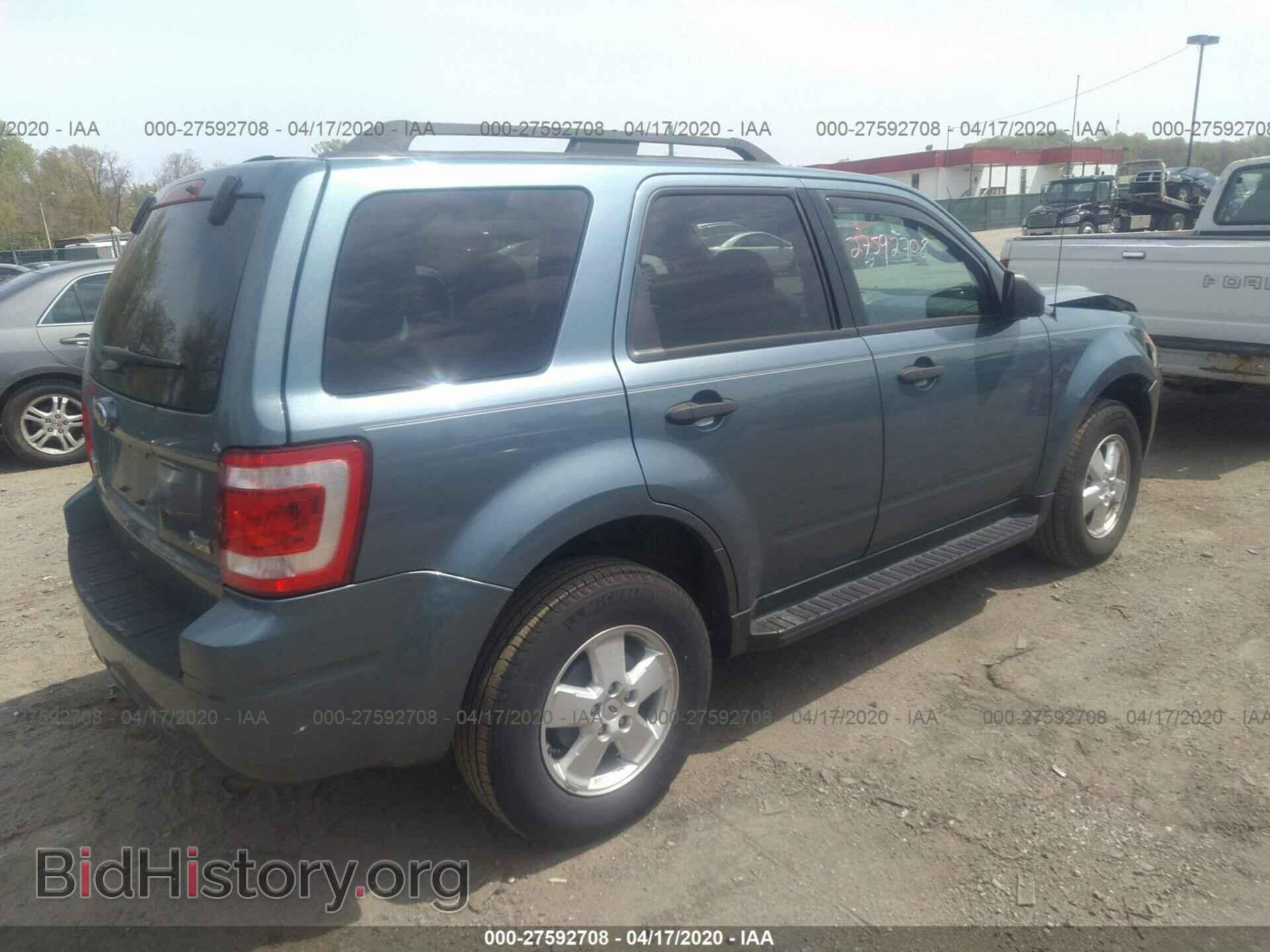 2011 FORD ESCAPE - VIN: 1FMCU0DG8BKC15993 - Фото 4