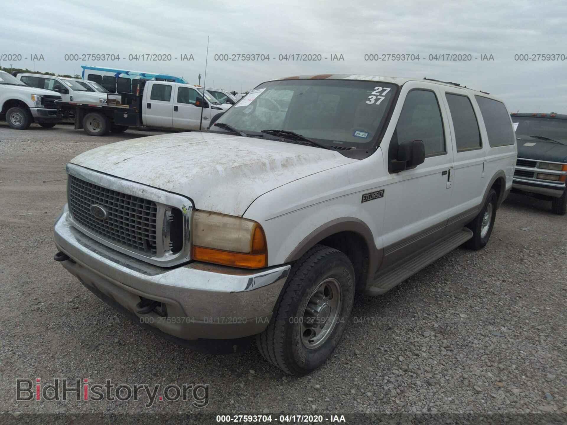 2000 FORD EXCURSION - VIN: 1FMNU42L2YEA38137 - Photo 2