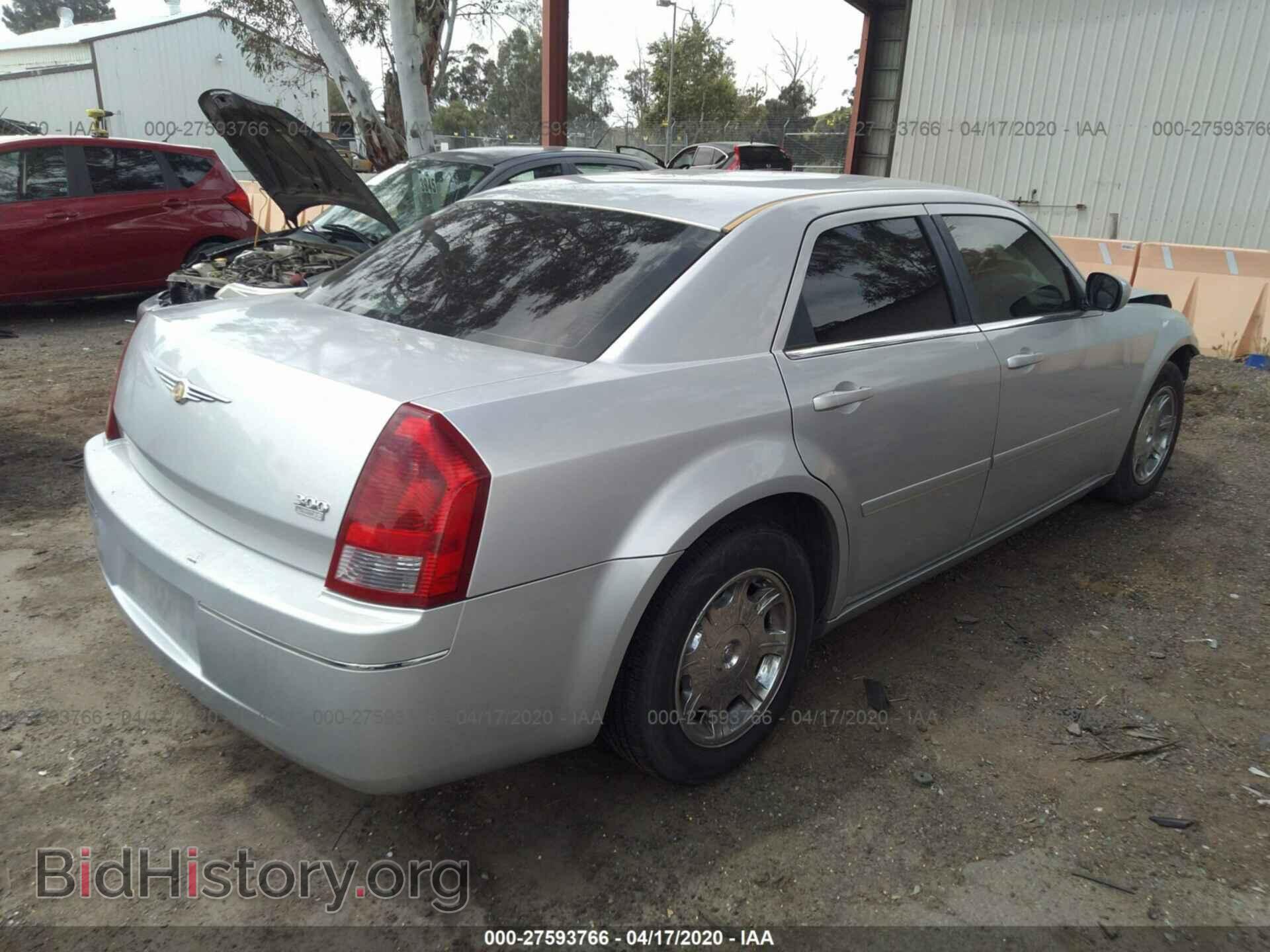 2005 CHRYSLER 300 - VIN: 2C3JA53G05H673191 - Фото 4