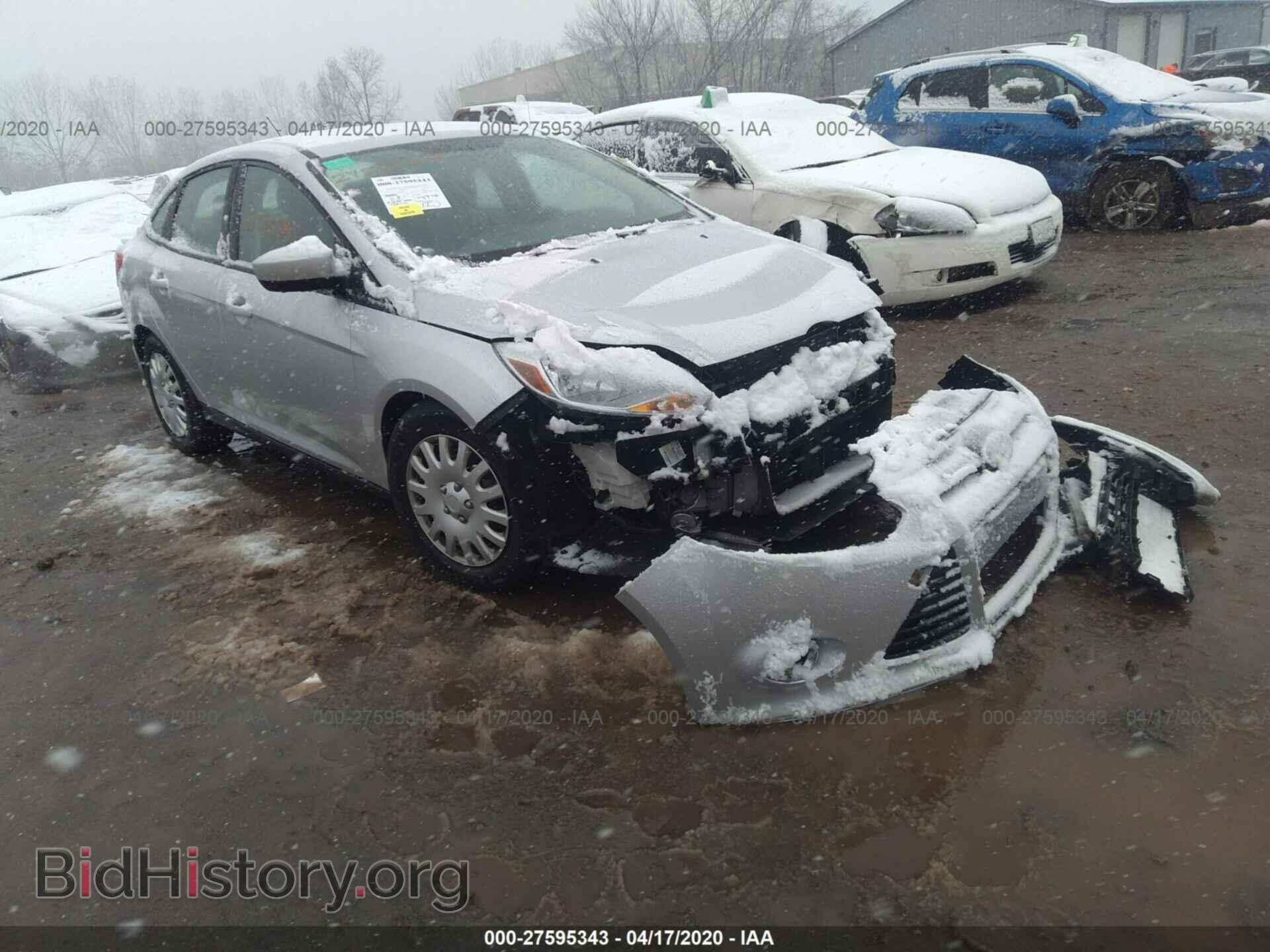 Photo 1FAHP3F21CL288712 - FORD FOCUS 2012