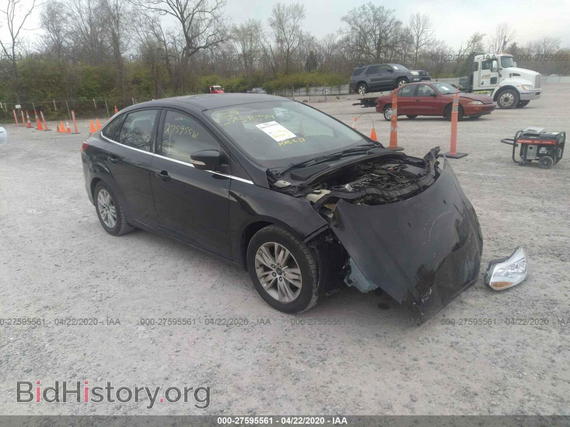 Photo 1FAHP3H22CL393417 - FORD FOCUS 2012