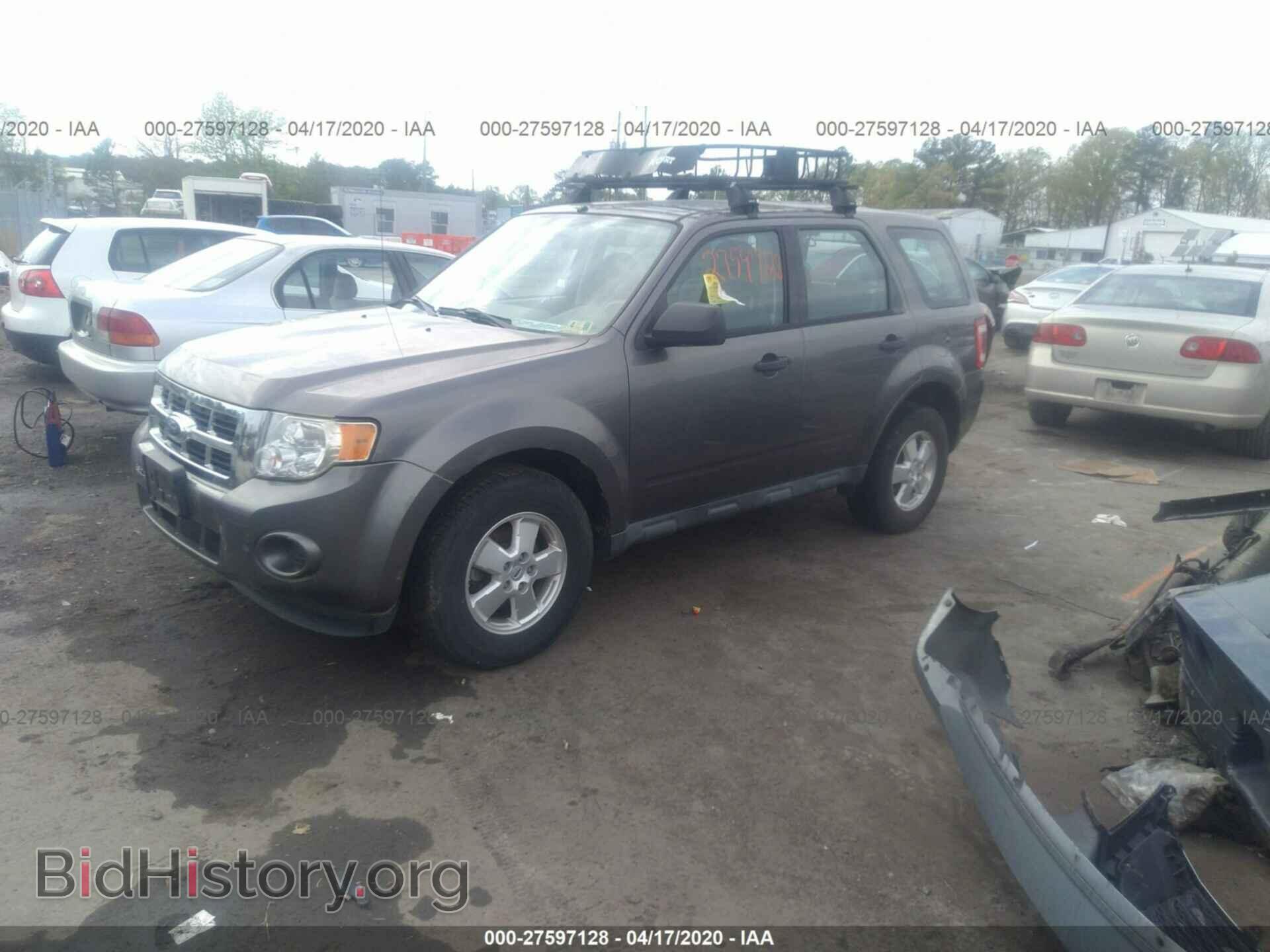 2011 FORD ESCAPE - VIN: 1FMCU0C7XBKB40635 - Фото 2