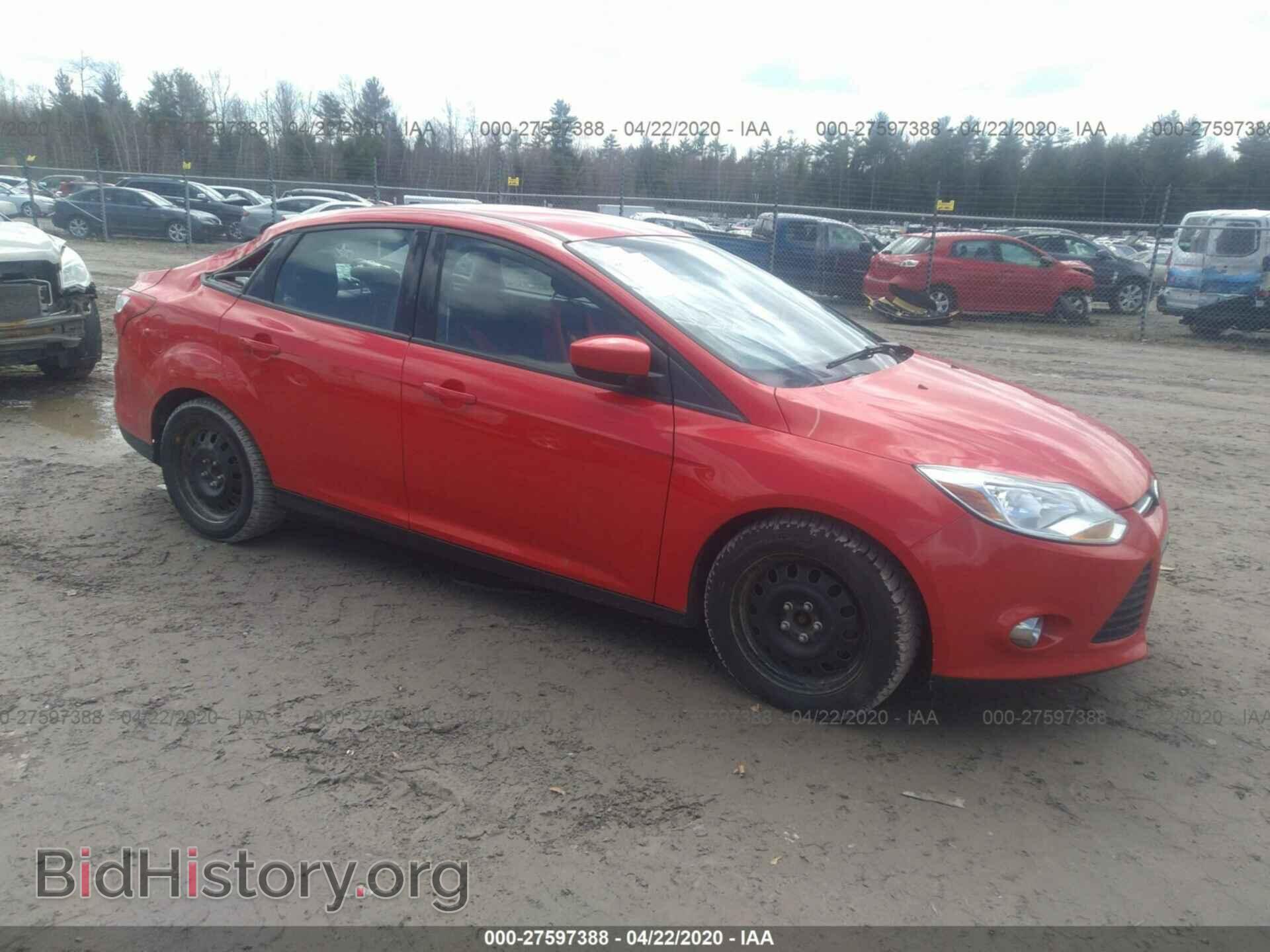 Photo 1FAHP3F2XCL345635 - FORD FOCUS 2012