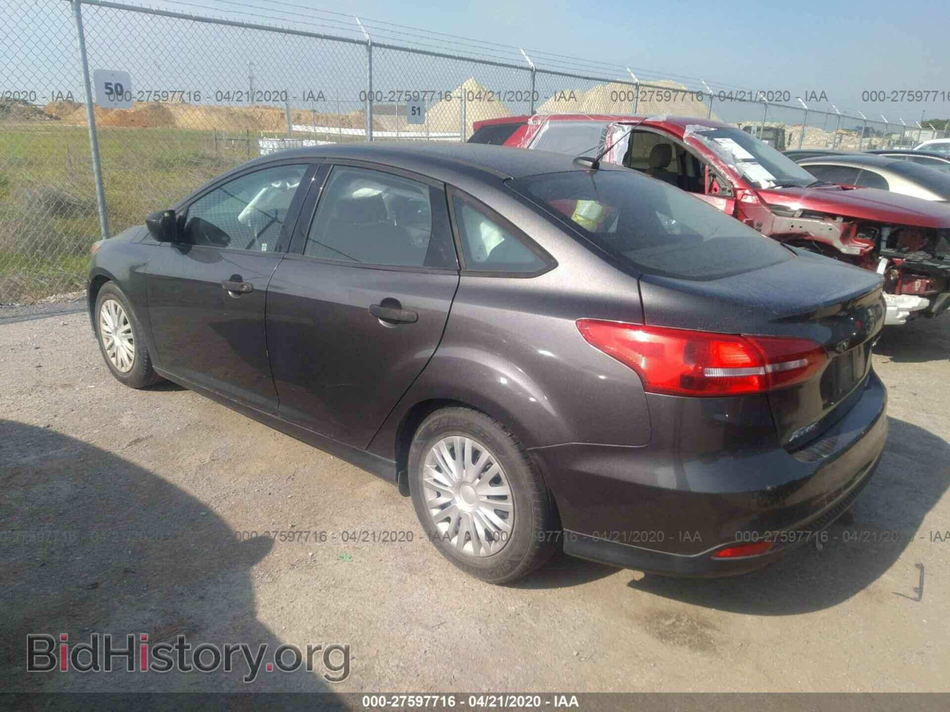 2016 FORD FOCUS - VIN: 1FADP3E2XGL220902 - Photo 3