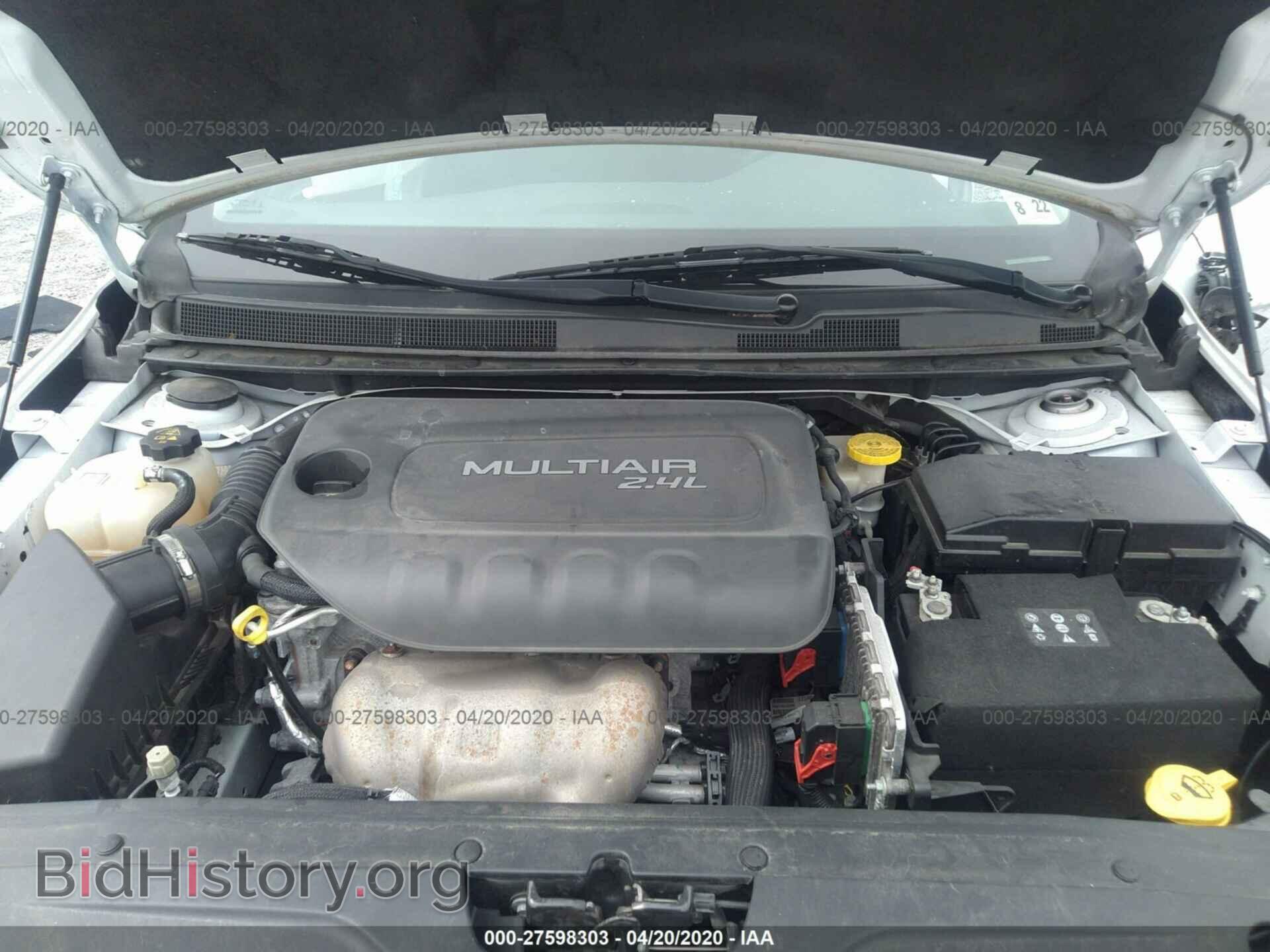 2015 CHRYSLER 200 - VIN: 1C3CCCAB4FN726806 - Фото 10
