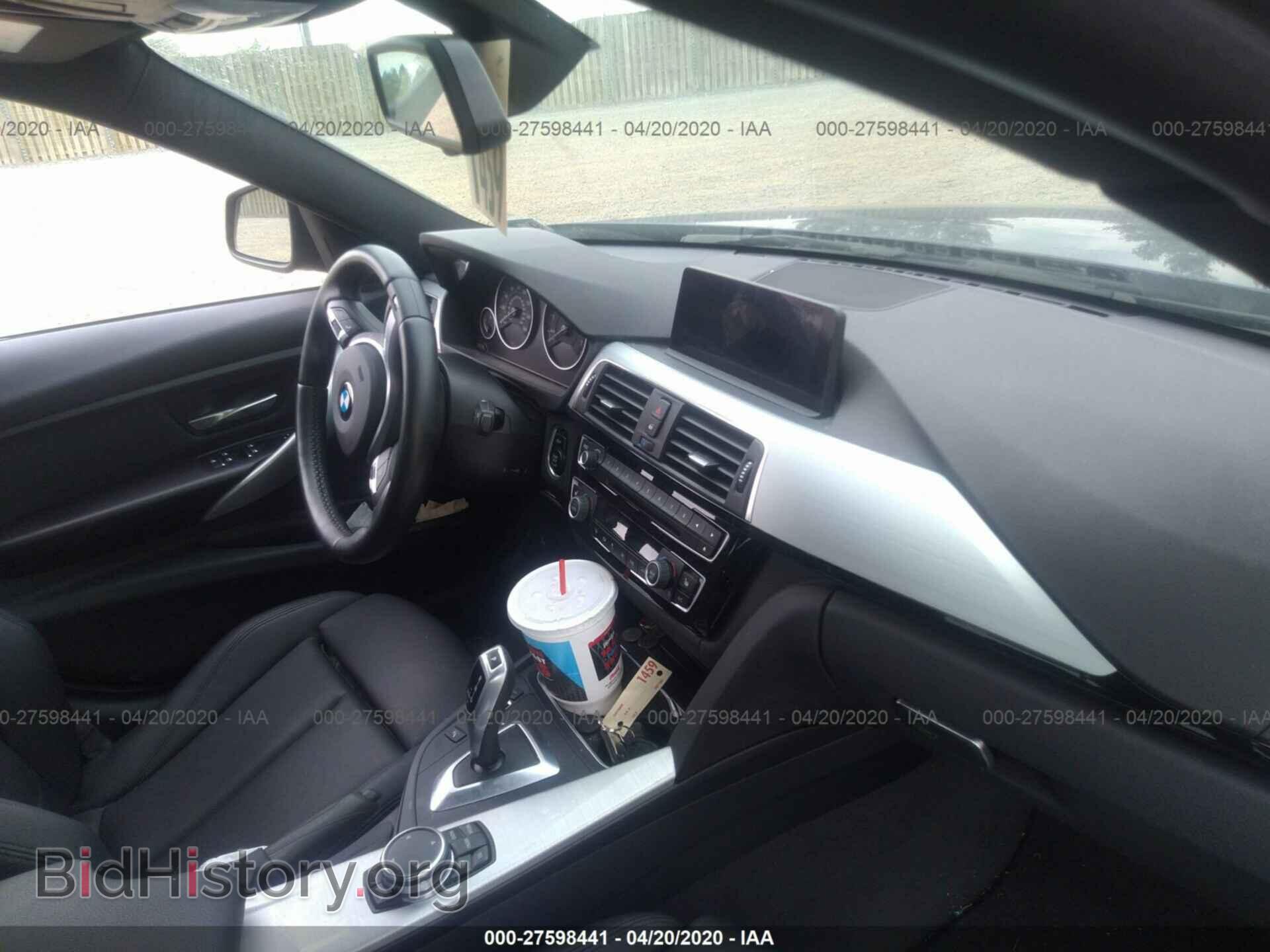 2016 BMW 320 - VIN: WBA8E5G57GNU20111 - Photo 5