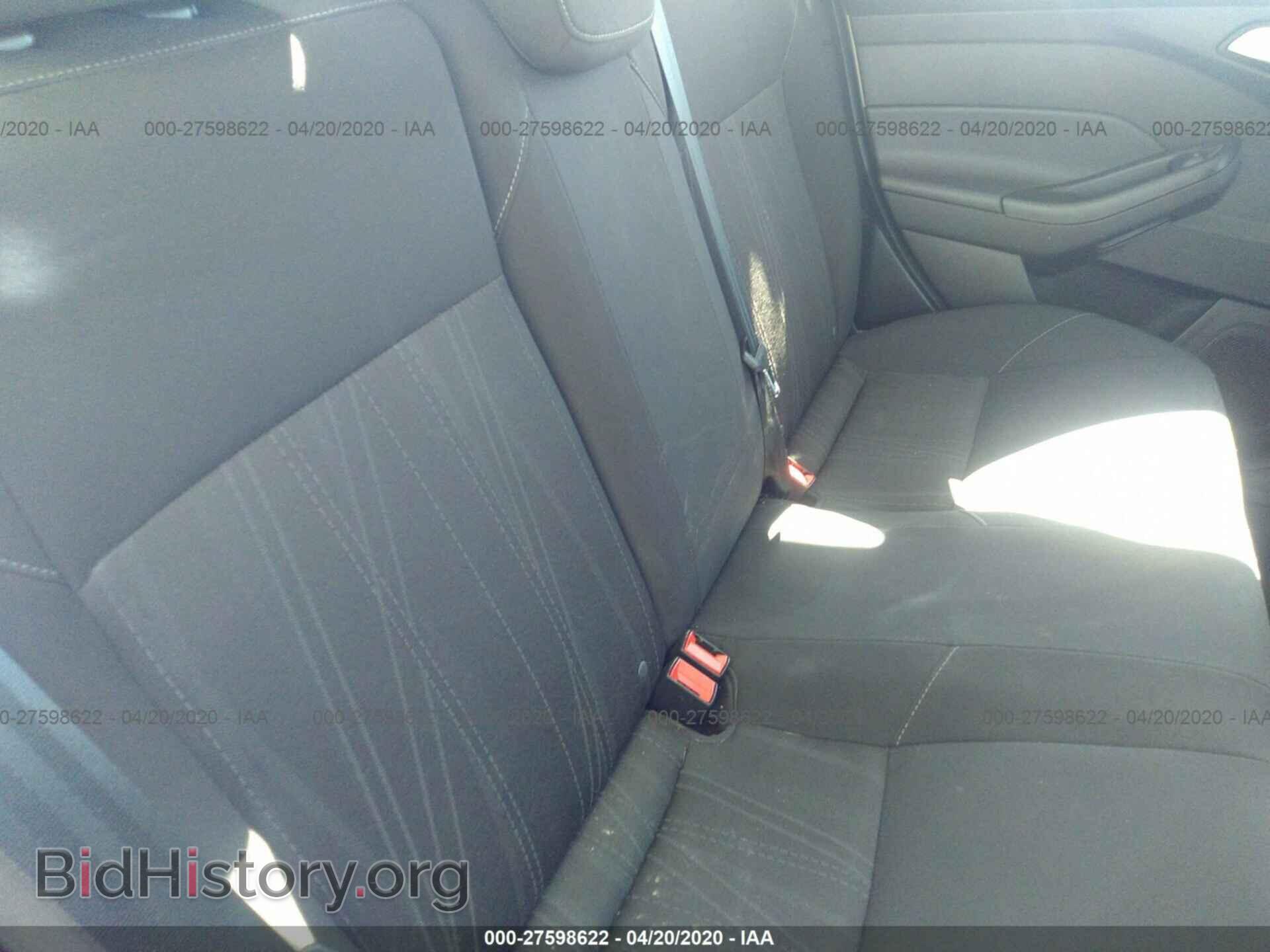 2018 FORD FOCUS - VIN: 1FADP3F24JL207911 - Фото 8