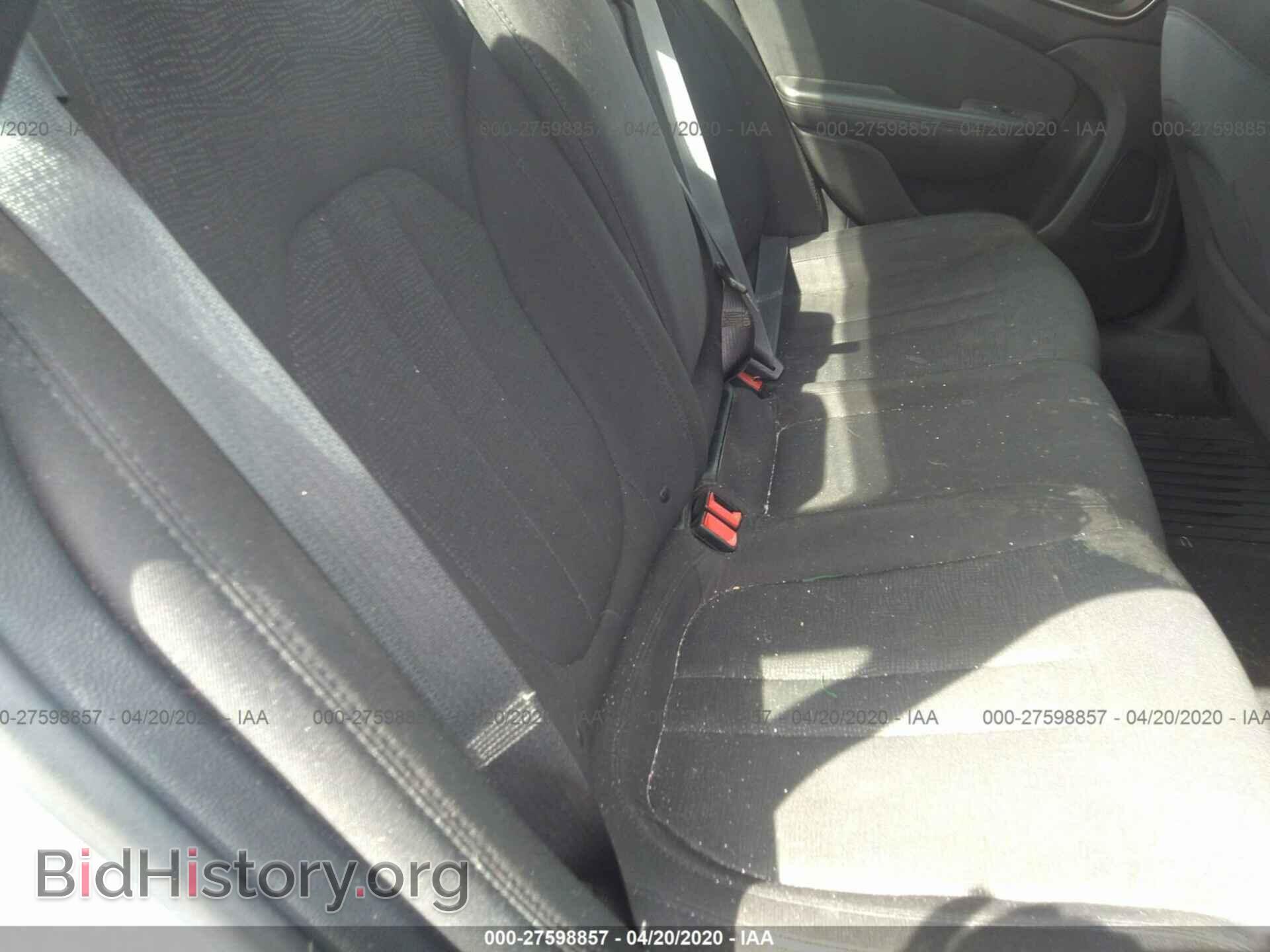 2016 CHRYSLER 200 - VIN: 1C3CCCAG5GN148597 - Photo 8