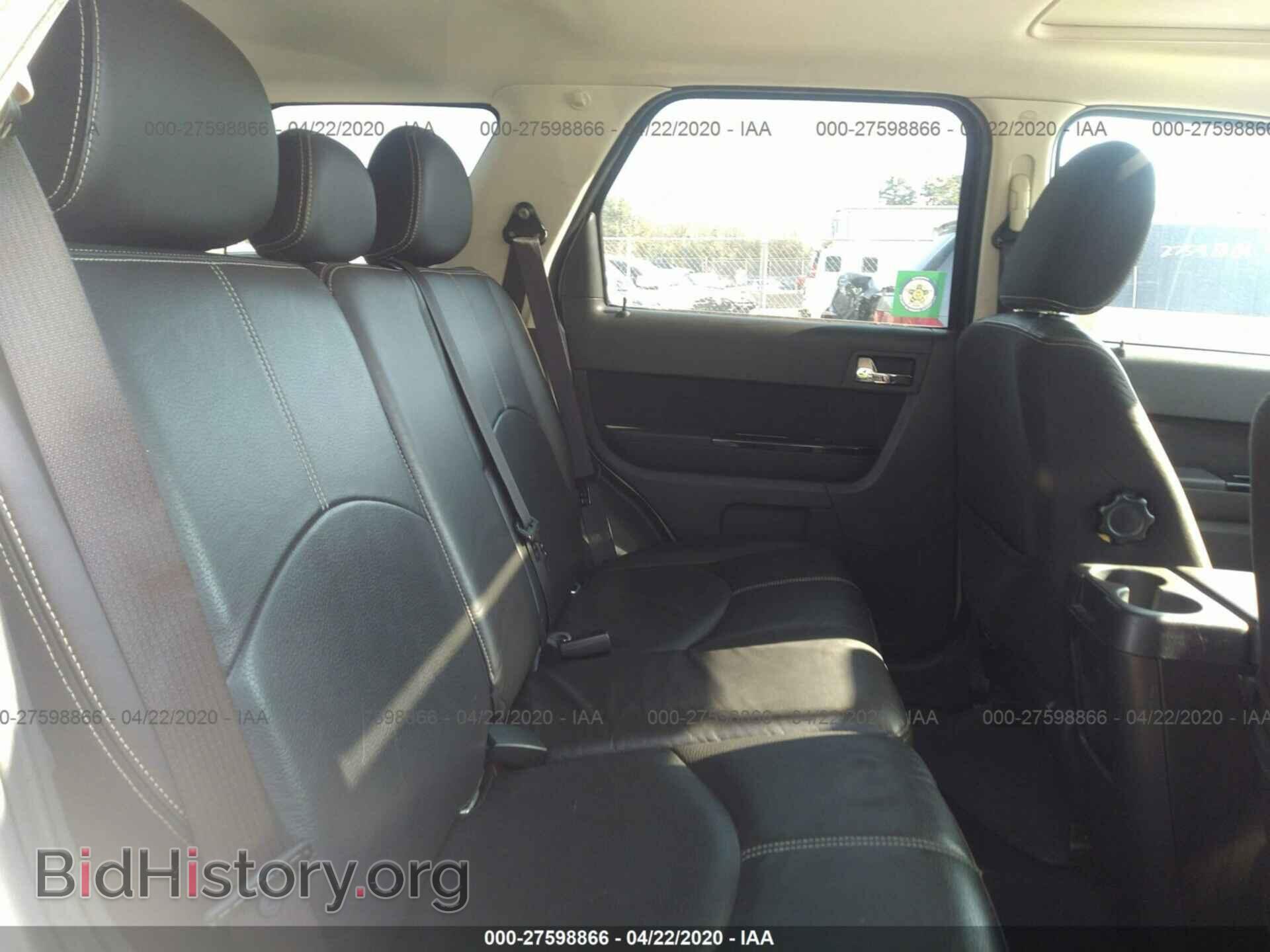 2011 MAZDA TRIBUTE - VIN: 4F2CY0C70BKM03322 - Фото 8
