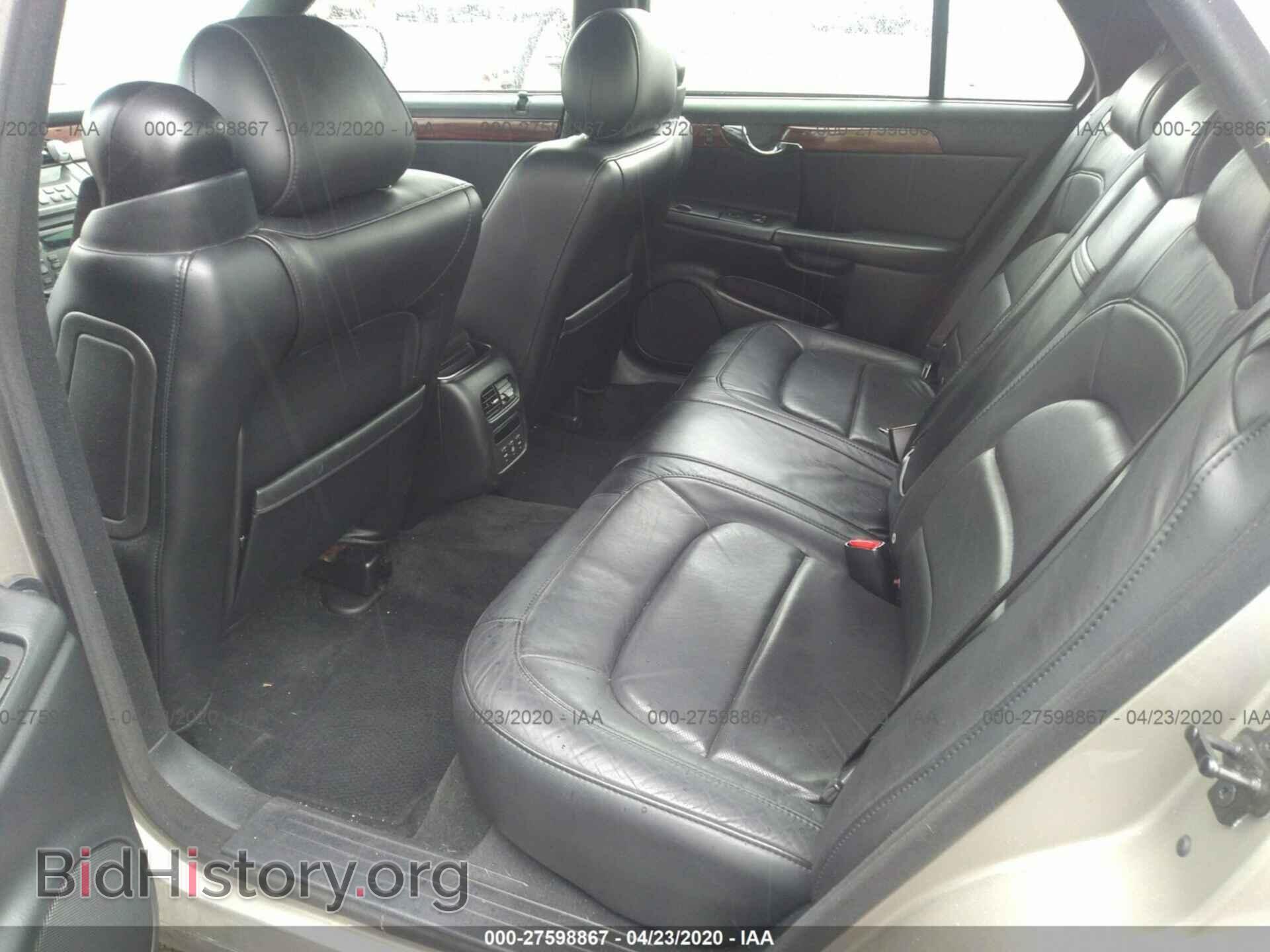 2004 CADILLAC DEVILLE - VIN: 1G6KD54Y24U130521 - Photo 8