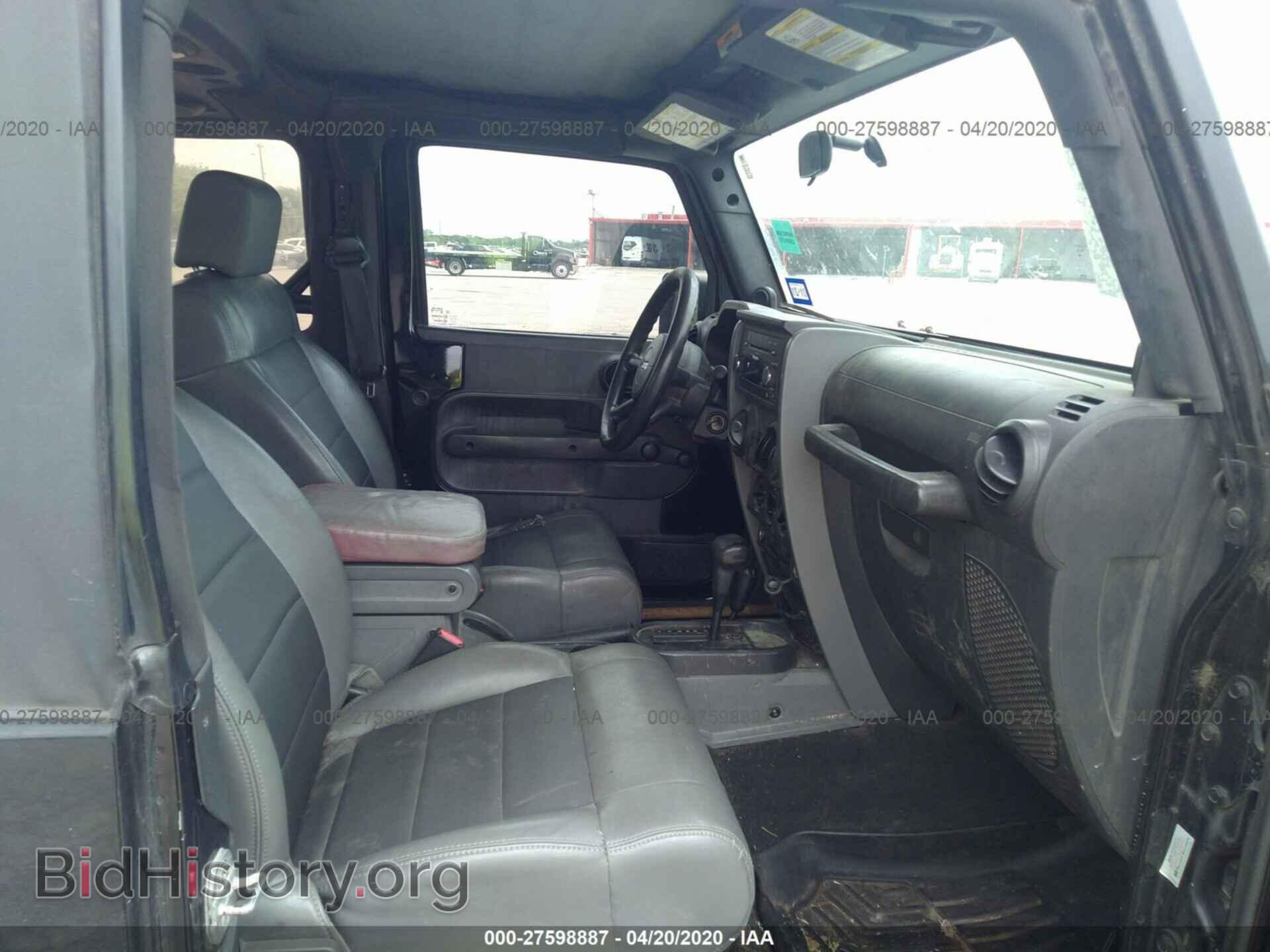 2009 Jeep Wrangler - VIN: 1J4FA24119L734612 - Фото 5