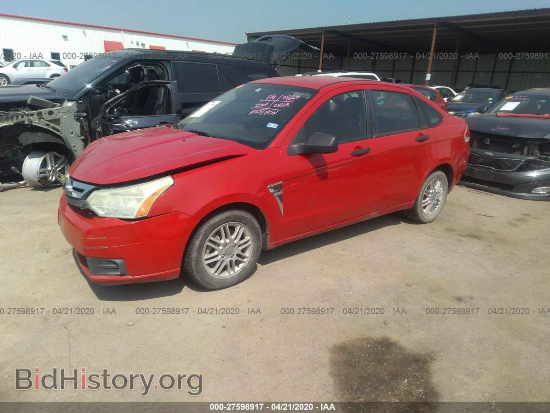 2008 FORD FOCUS - VIN: 1FAHP35N38W145679 - Фото 2