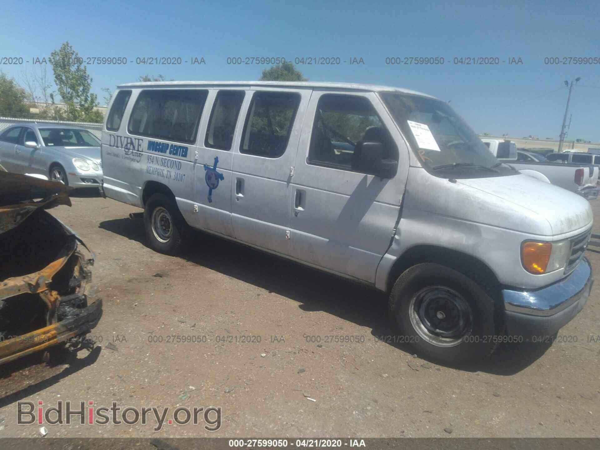 Photo 1FBSS31L94HB02745 - FORD ECONOLINE 2004