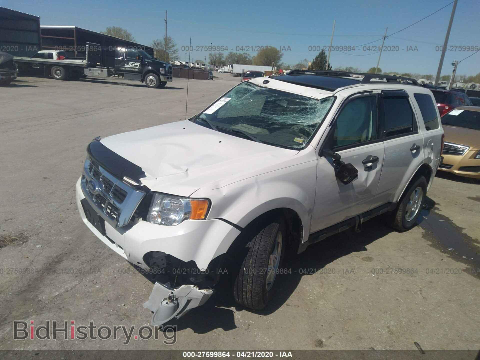 2011 FORD ESCAPE - VIN: 1FMCU9D75BKA49825 - Фото 2