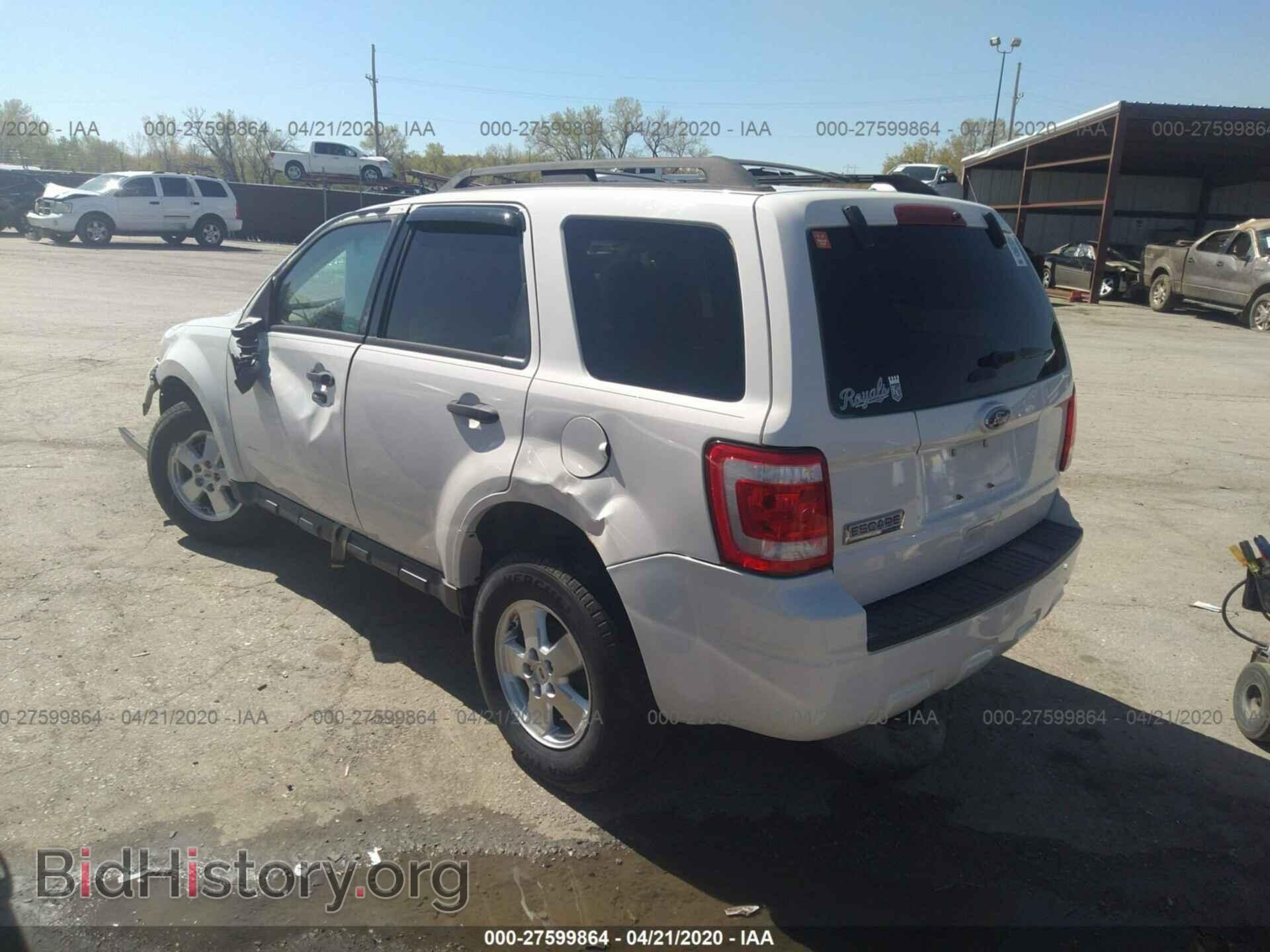 2011 FORD ESCAPE - VIN: 1FMCU9D75BKA49825 - Фото 3