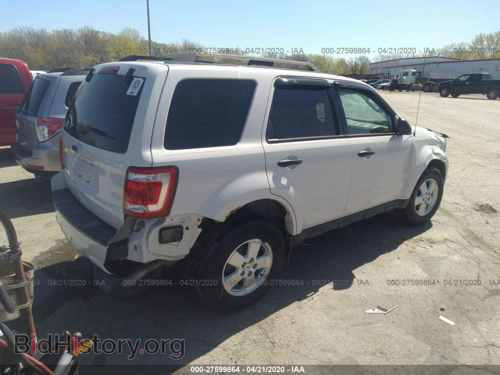 2011 FORD ESCAPE - VIN: 1FMCU9D75BKA49825 - Фото 4