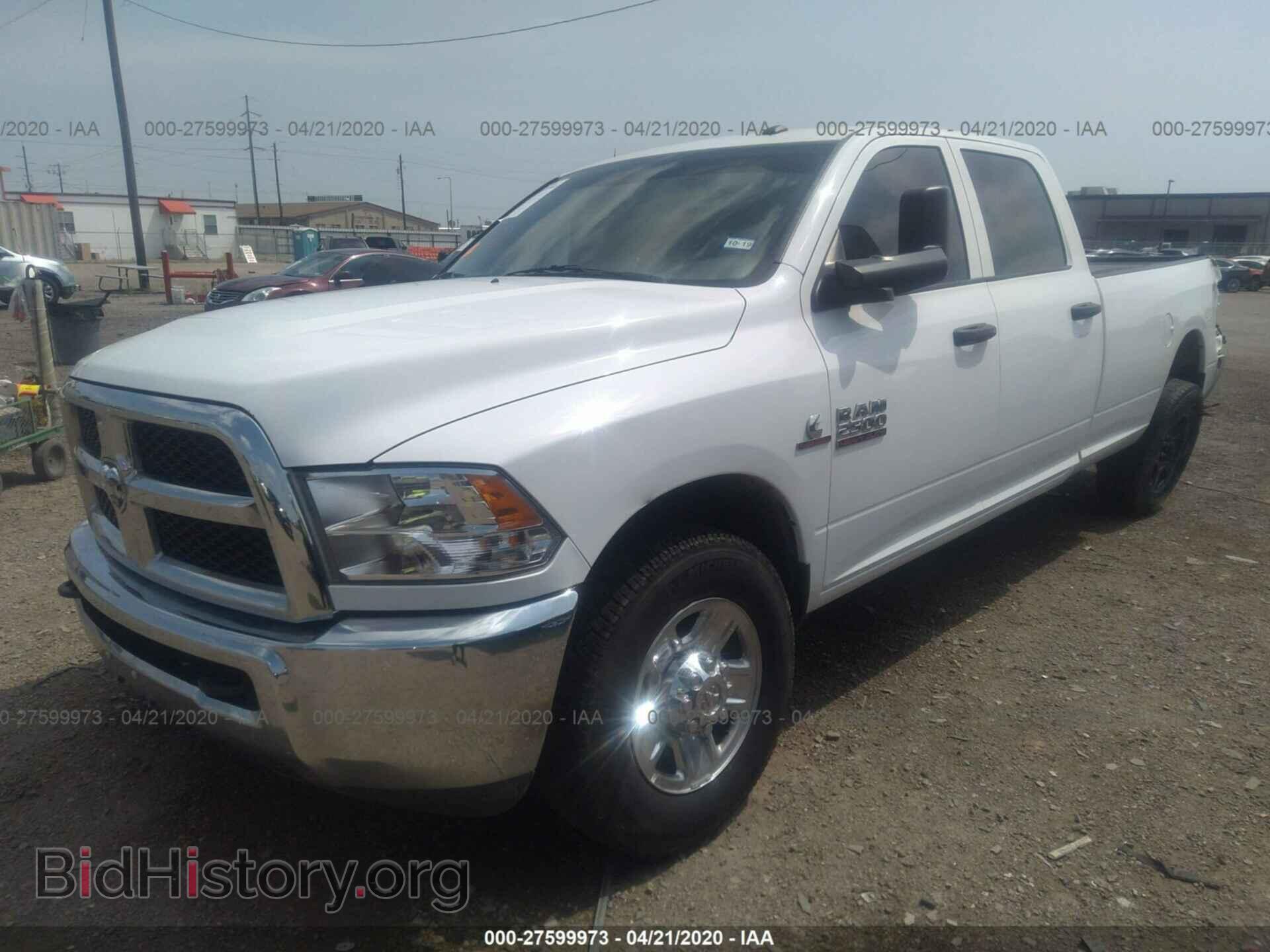 2017 RAM 2500 - VIN: 3C6UR4HL5HG678240 - Photo 2