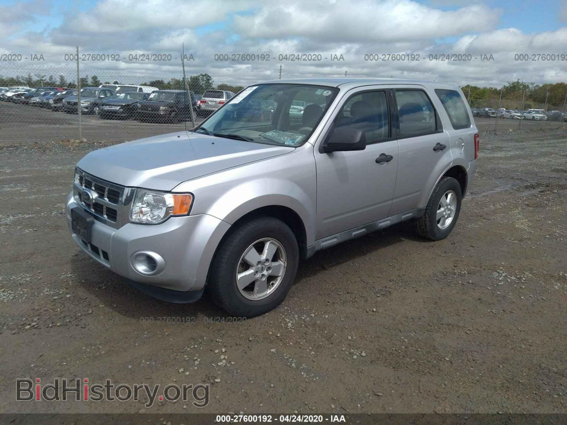 2011 FORD ESCAPE - VIN: 1FMCU0C70BKA02683 - Фото 2