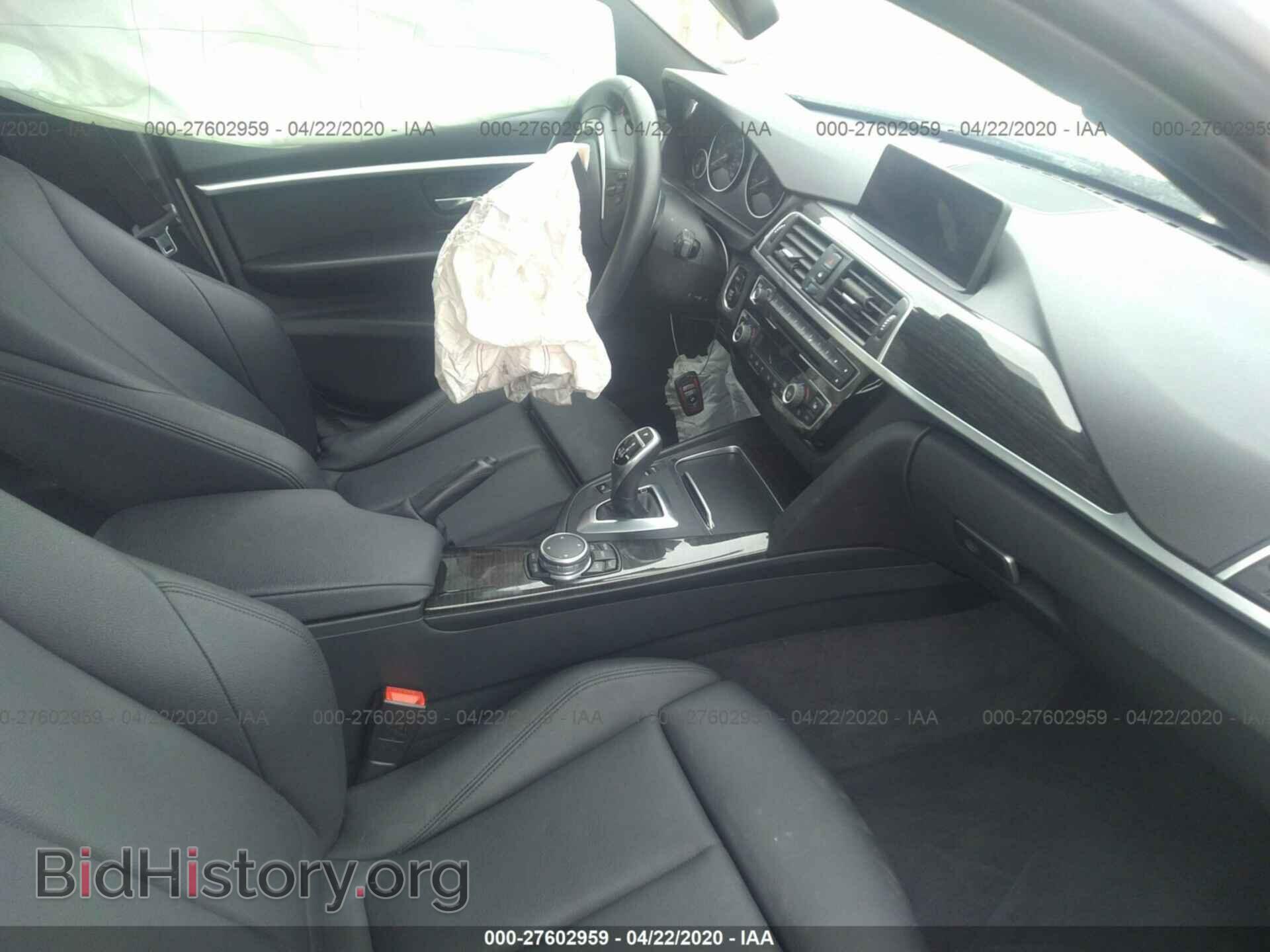 2017 BMW 330 - VIN: WBA8D9G59HNU58788 - Фото 5