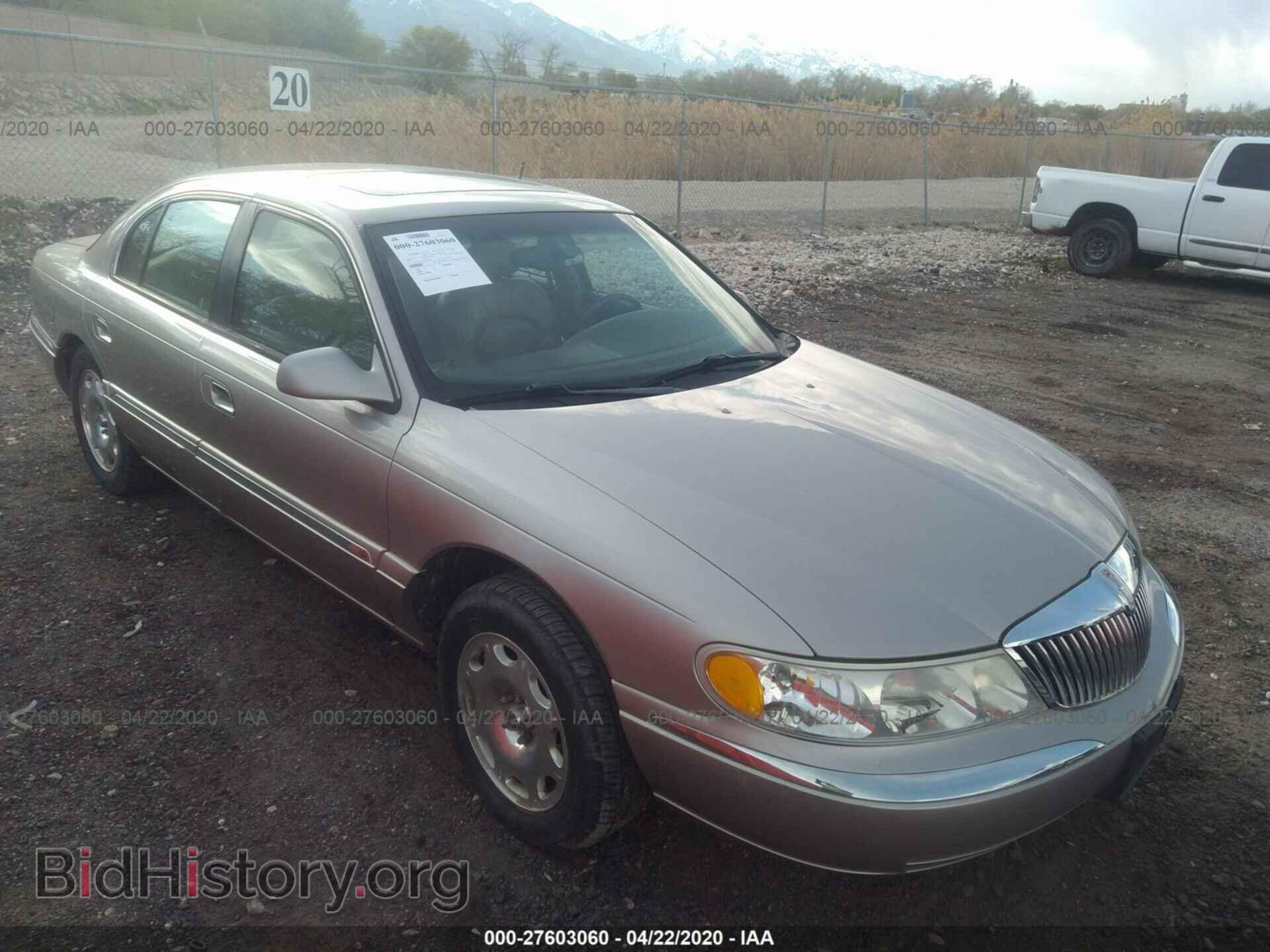 Photo 1LNHM97V72Y600656 - LINCOLN CONTINENTAL 2002
