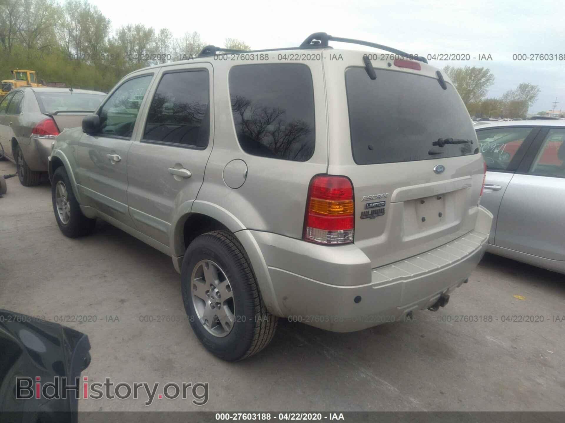2005 FORD ESCAPE - VIN: 1FMCU04105KB03382 - Фото 3