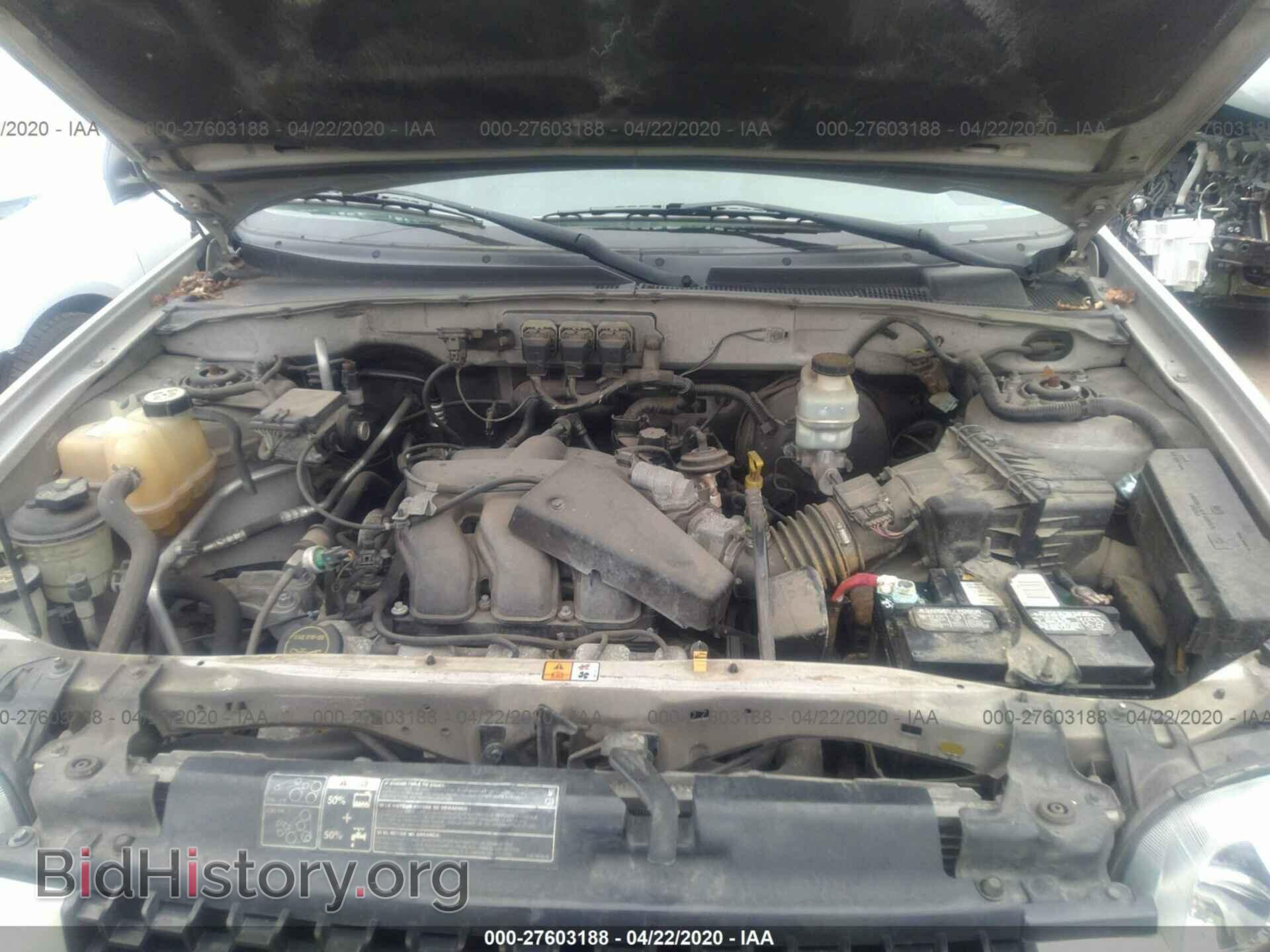 2005 FORD ESCAPE - VIN: 1FMCU04105KB03382 - Фото 10