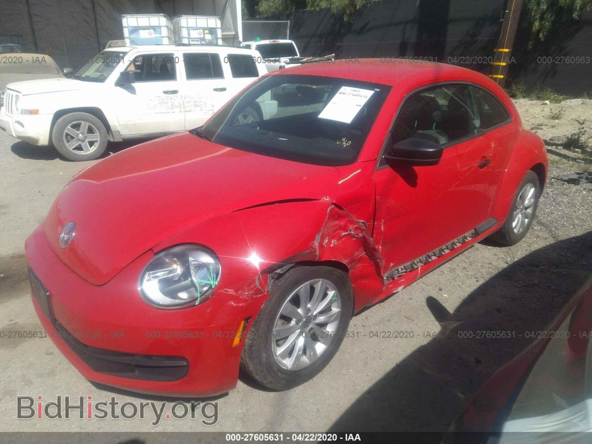 2015 VOLKSWAGEN BEETLE - VIN: 3VWF17AT2FM655191 - Фото 2