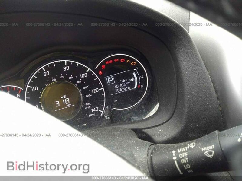 2016 Nissan VERSA NOTE (VIN 3N1CE2CP1GL380064) — фото 7 из 11