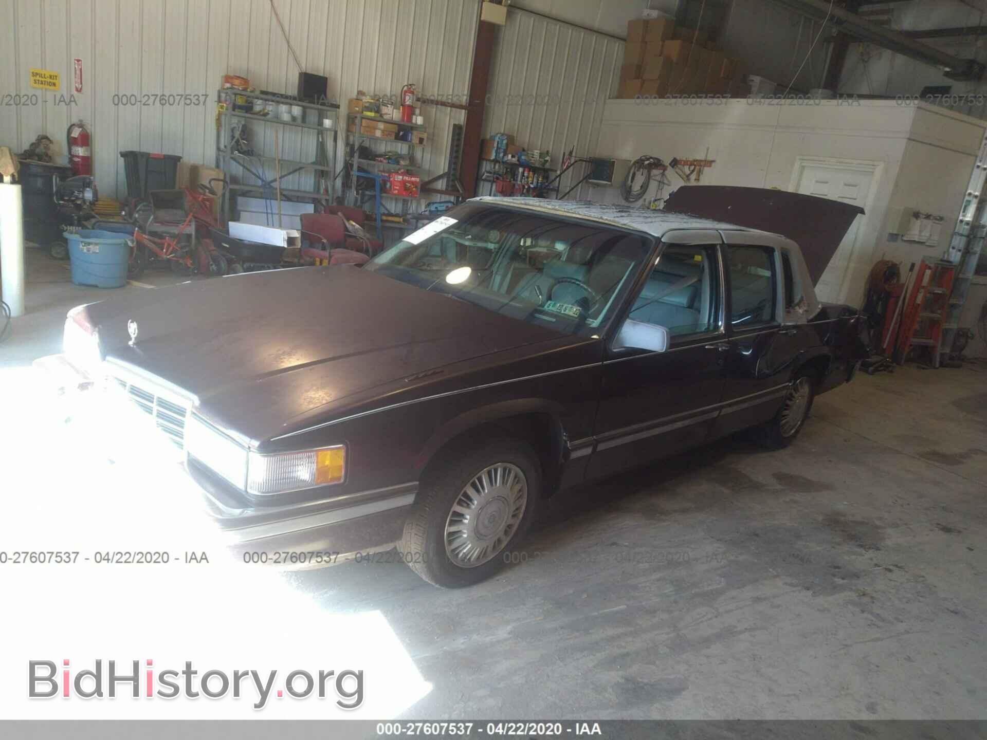 1993 CADILLAC DEVILLE - VIN: 1G6CD53B0P4202970 - Photo 2
