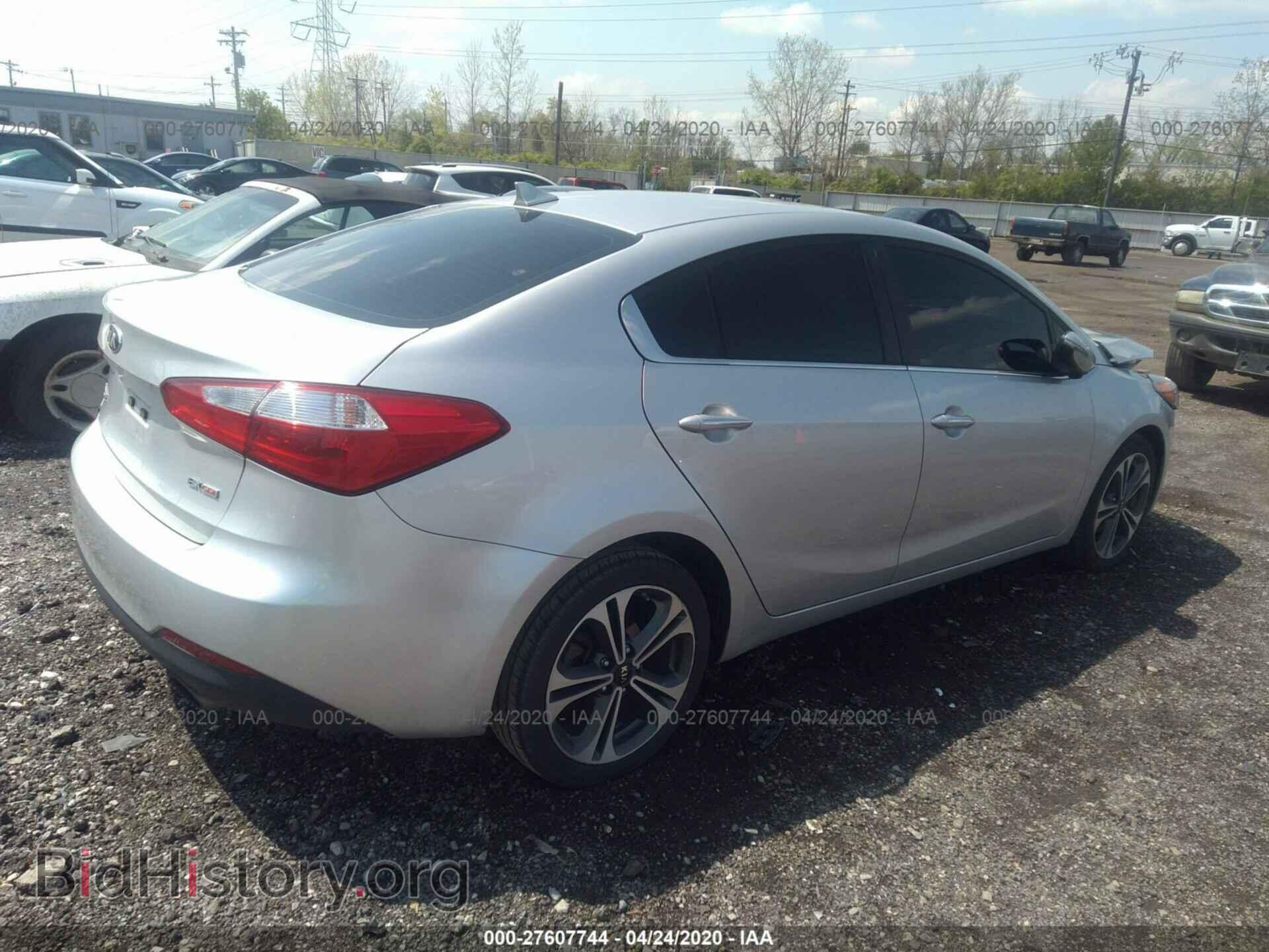 2014 KIA FORTE - VIN: KNAFX4A88E5198075 - Фото 4