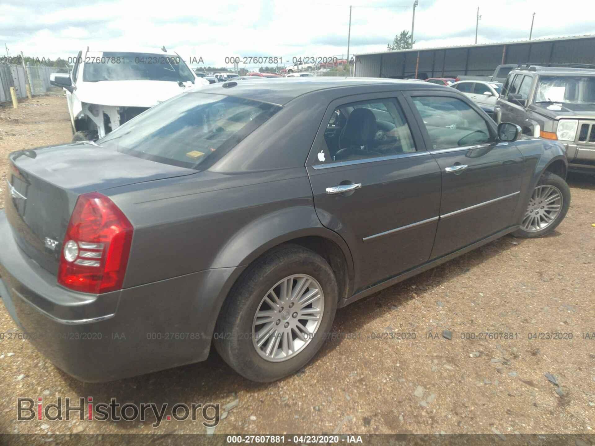 2010 CHRYSLER 300 - VIN: 2C3CA5CV3AH140026 - Фото 4